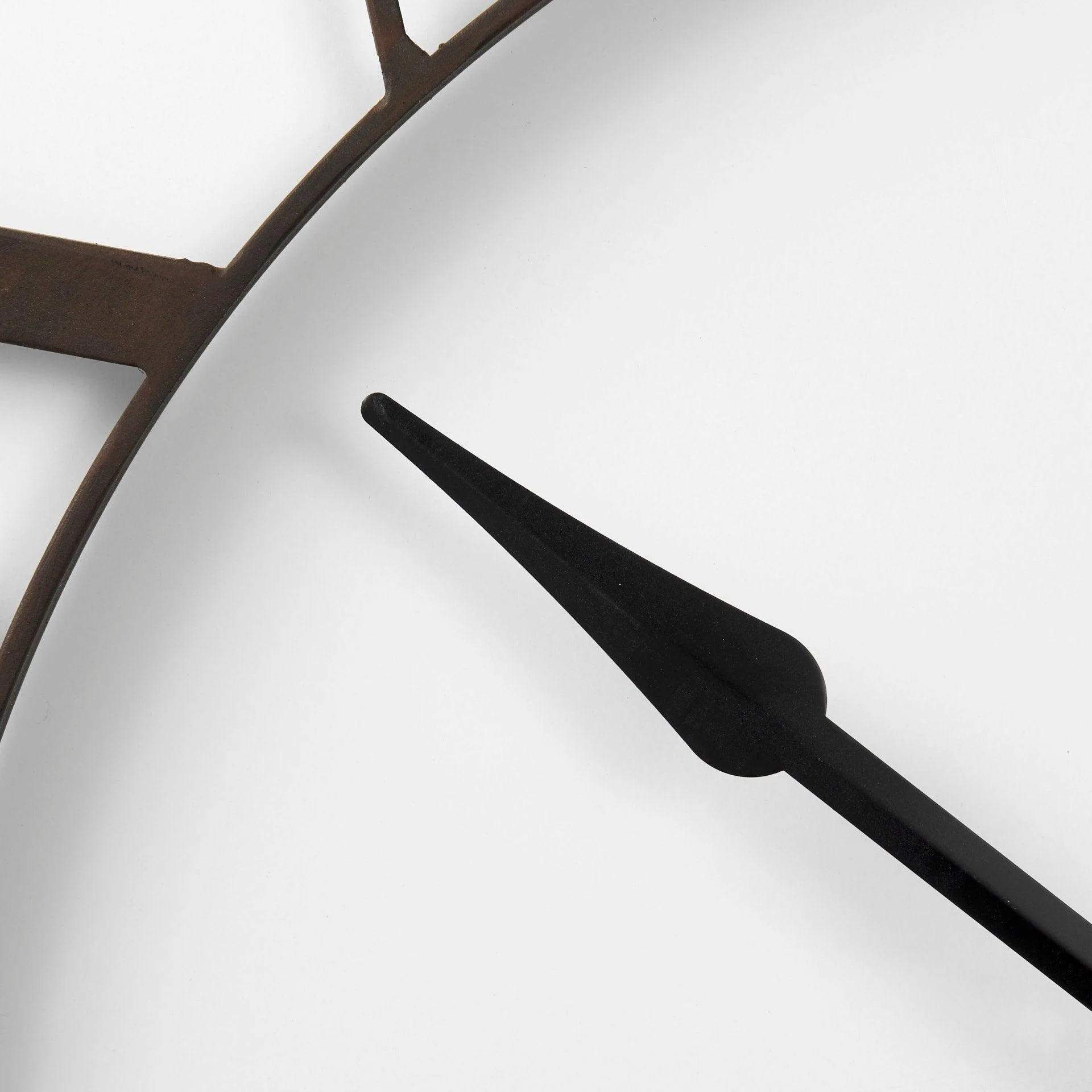 Pender 40.0L x 2.4W x 40.0H Black Iron Round Wall Clock - Remutear