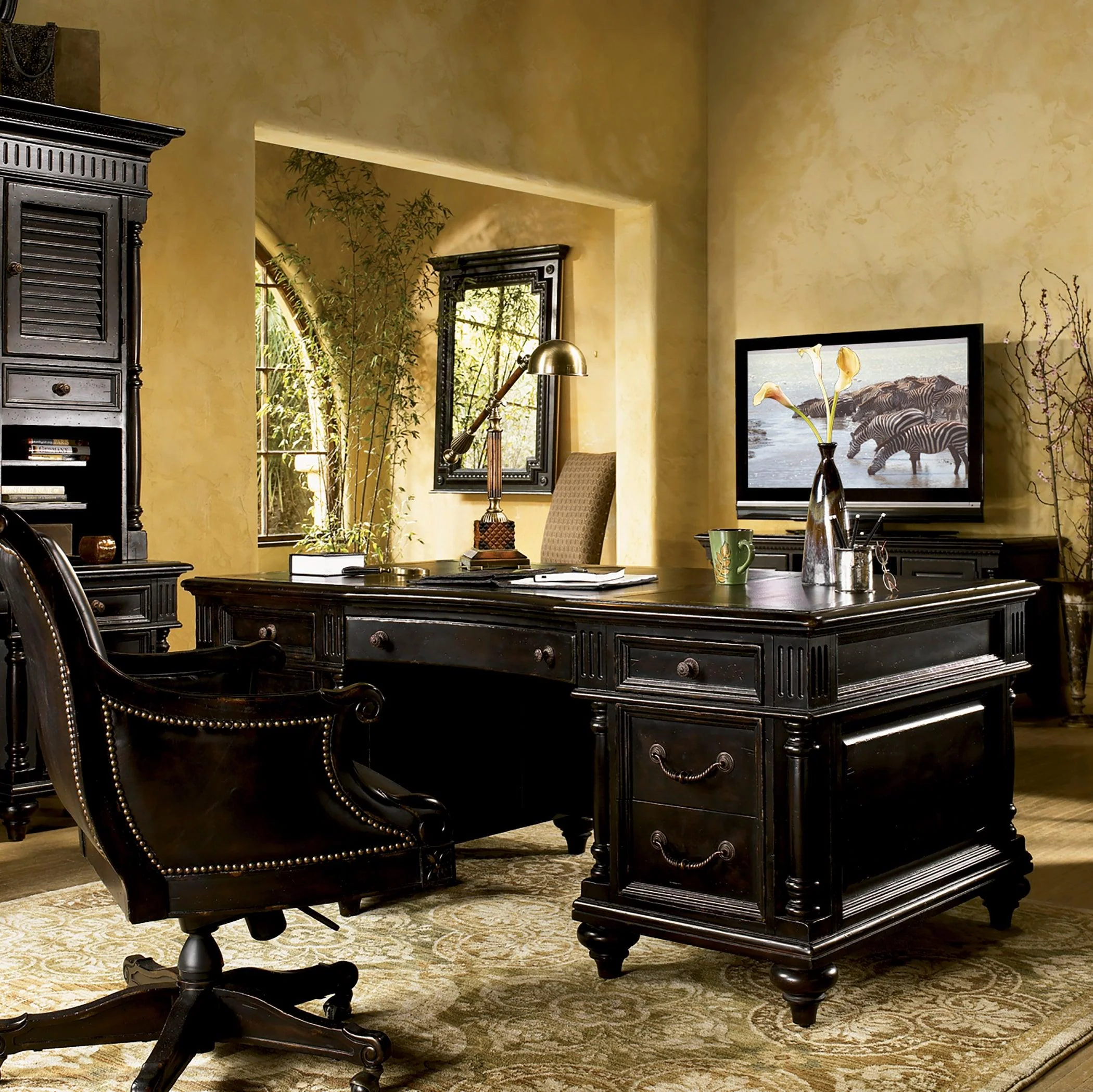 Kingstown Admiralty Executive Desk - Remutear