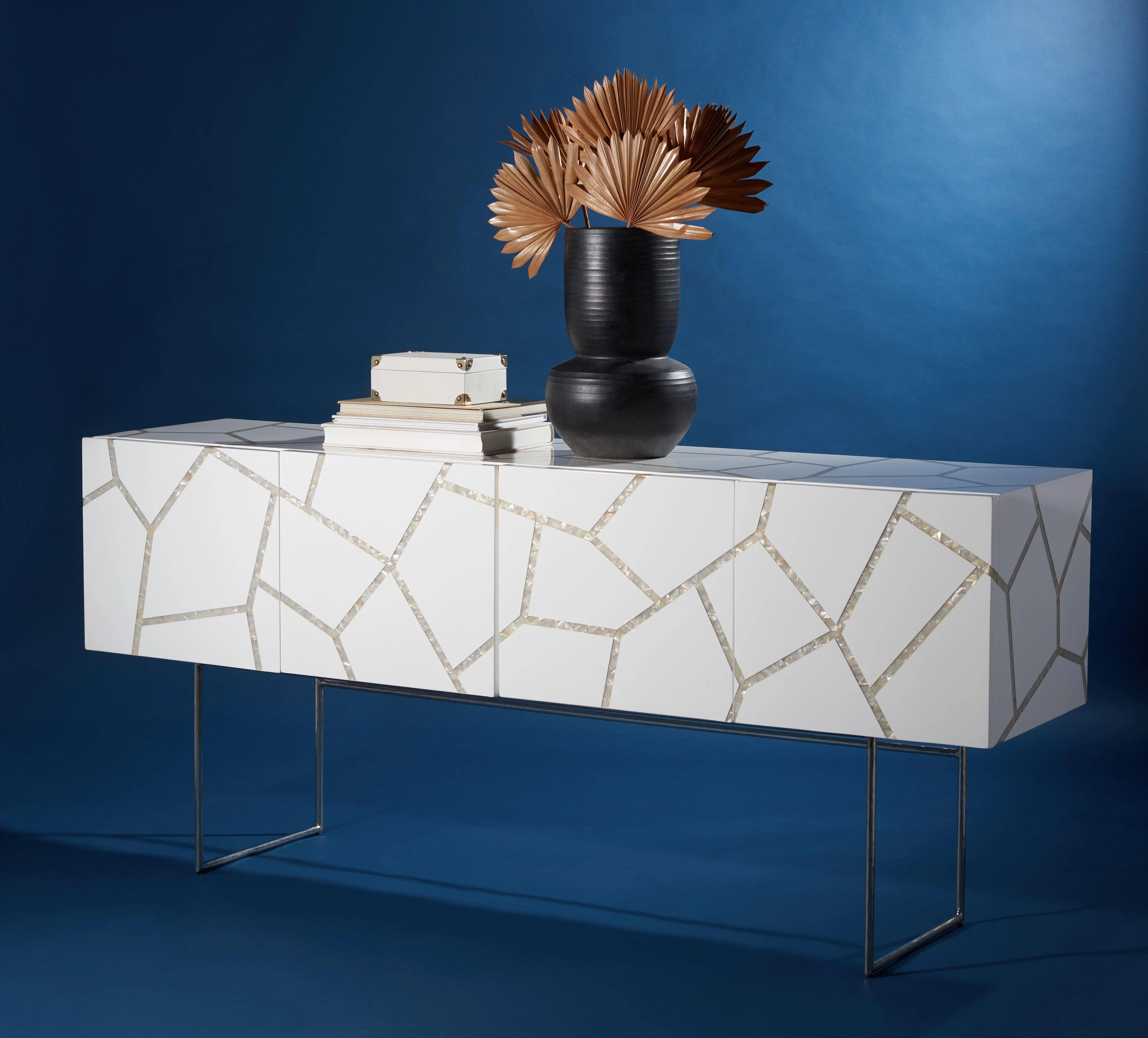 ASHLEY MOTHER OF PEARL BUFFET - Remutear
