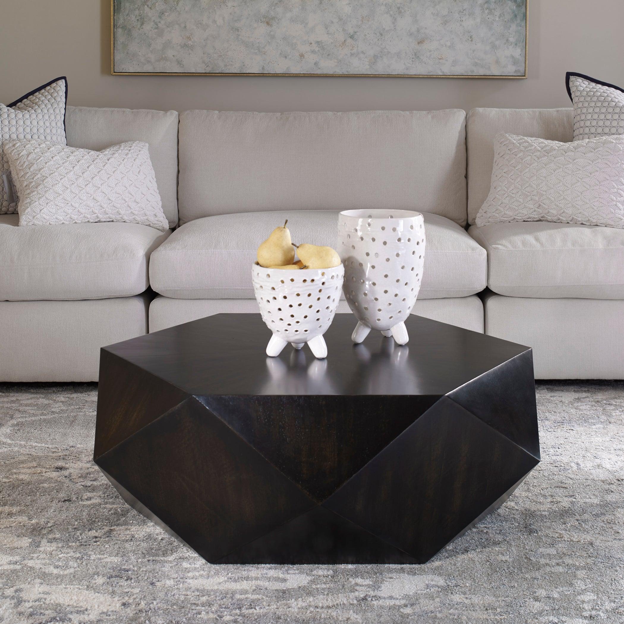 VOLKER SMALL BLACK COFFEE TABLE - Remutear