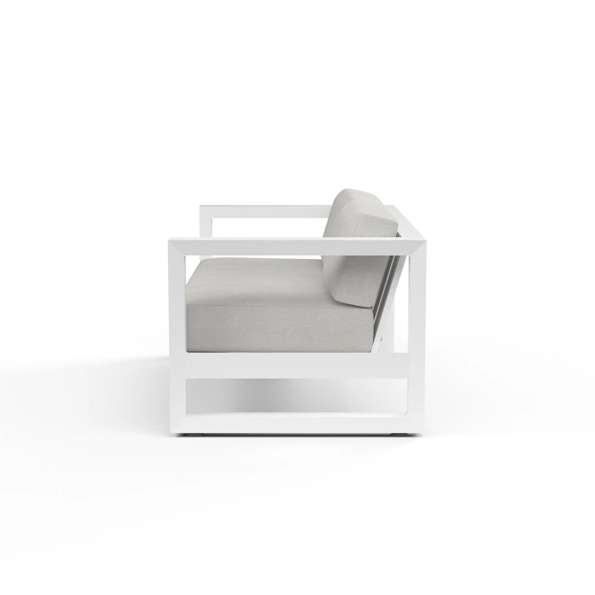 Newport Club Chair in Cast Silver, No Welt - Remutear