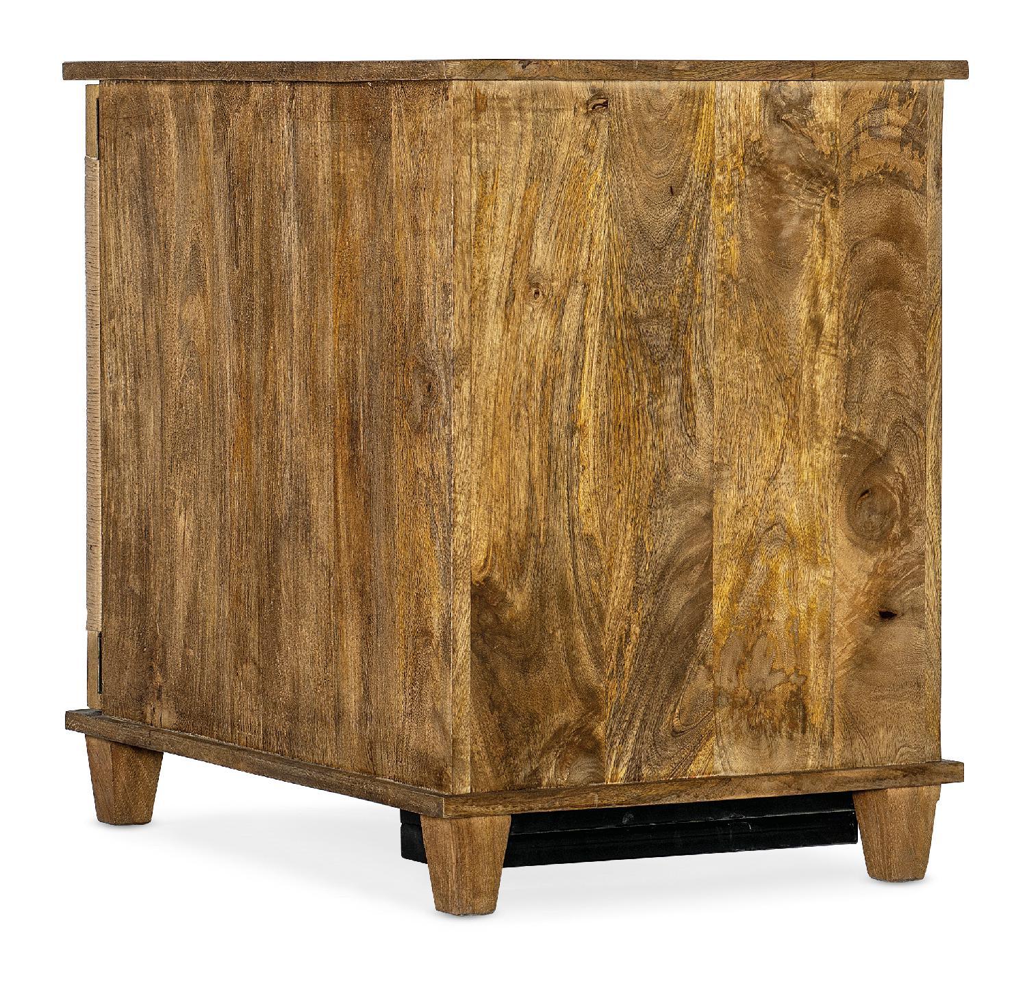 Commerce & Market Roped Accent Chest - Remutear