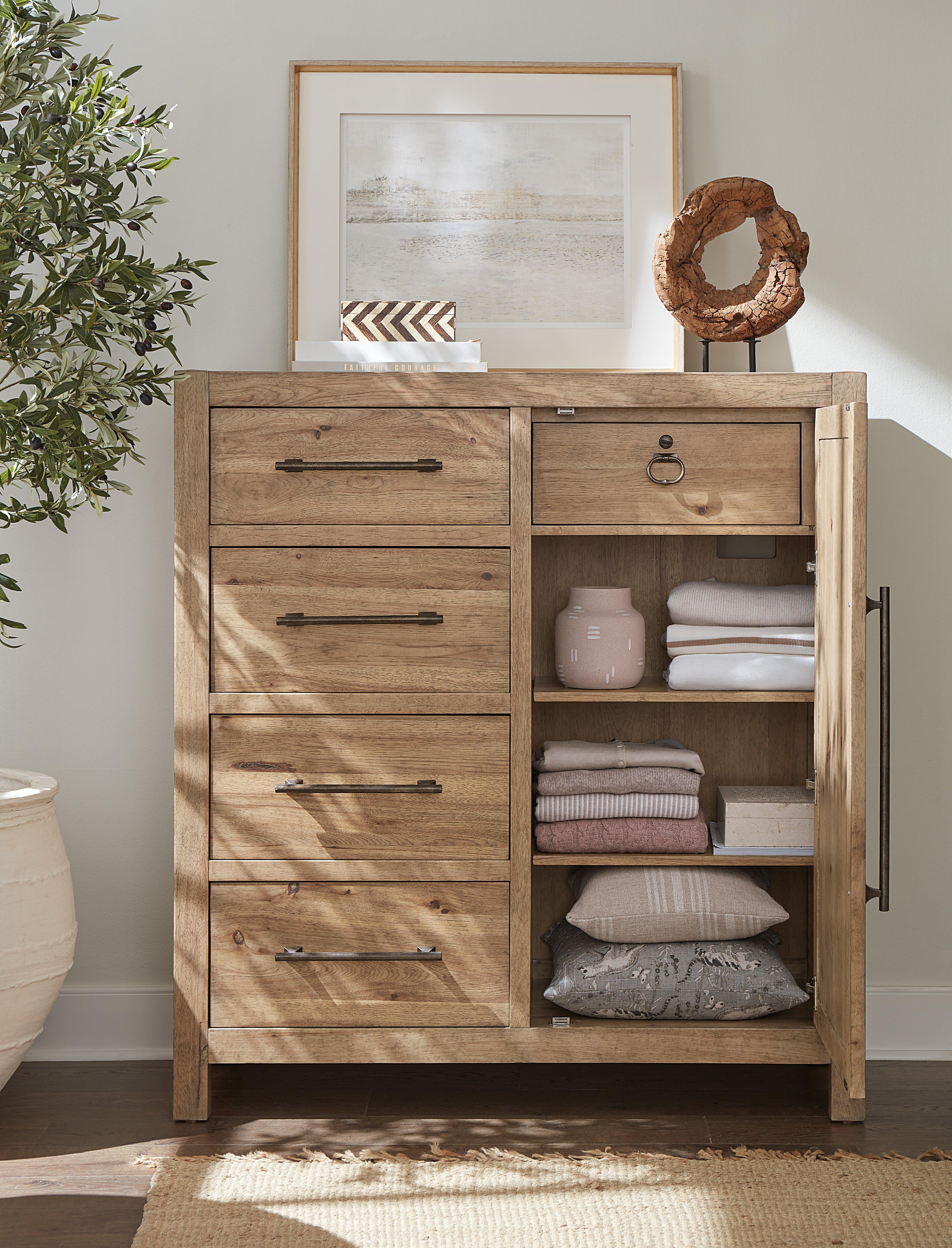 Vineyard Row Four-Drawer Door Chest - Remutear