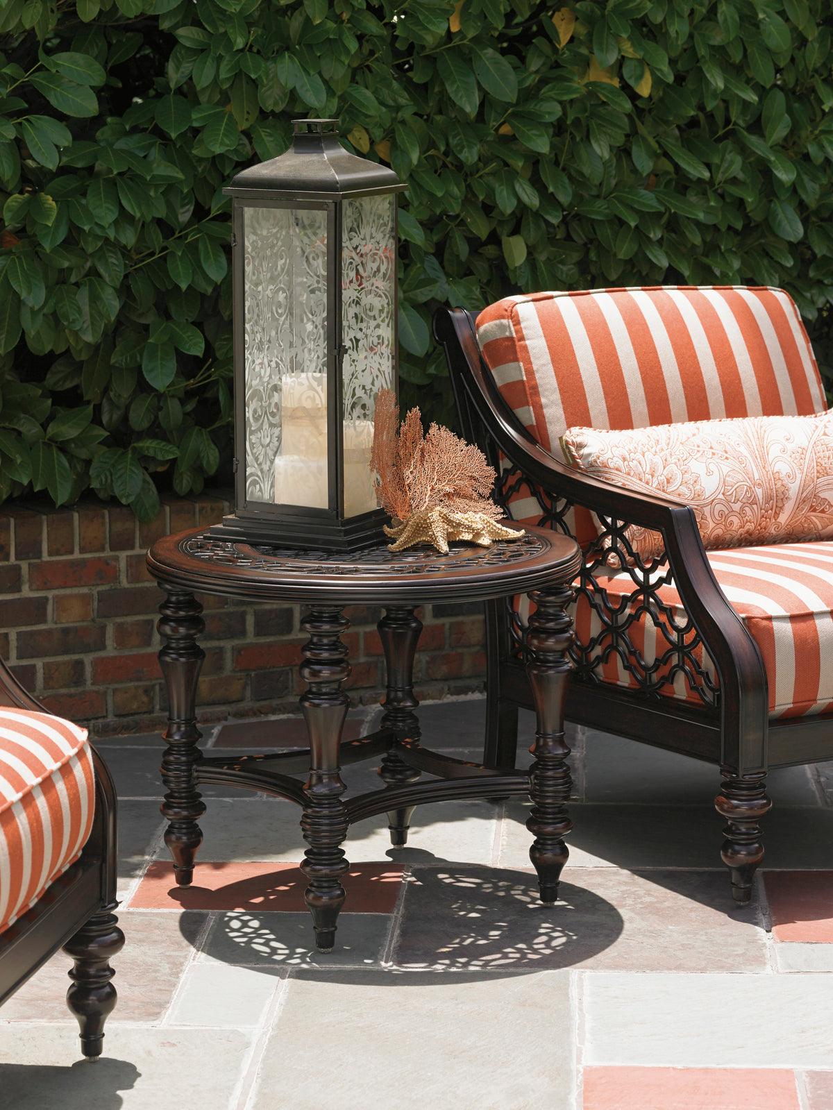 Black Sands Round End Table - Remutear