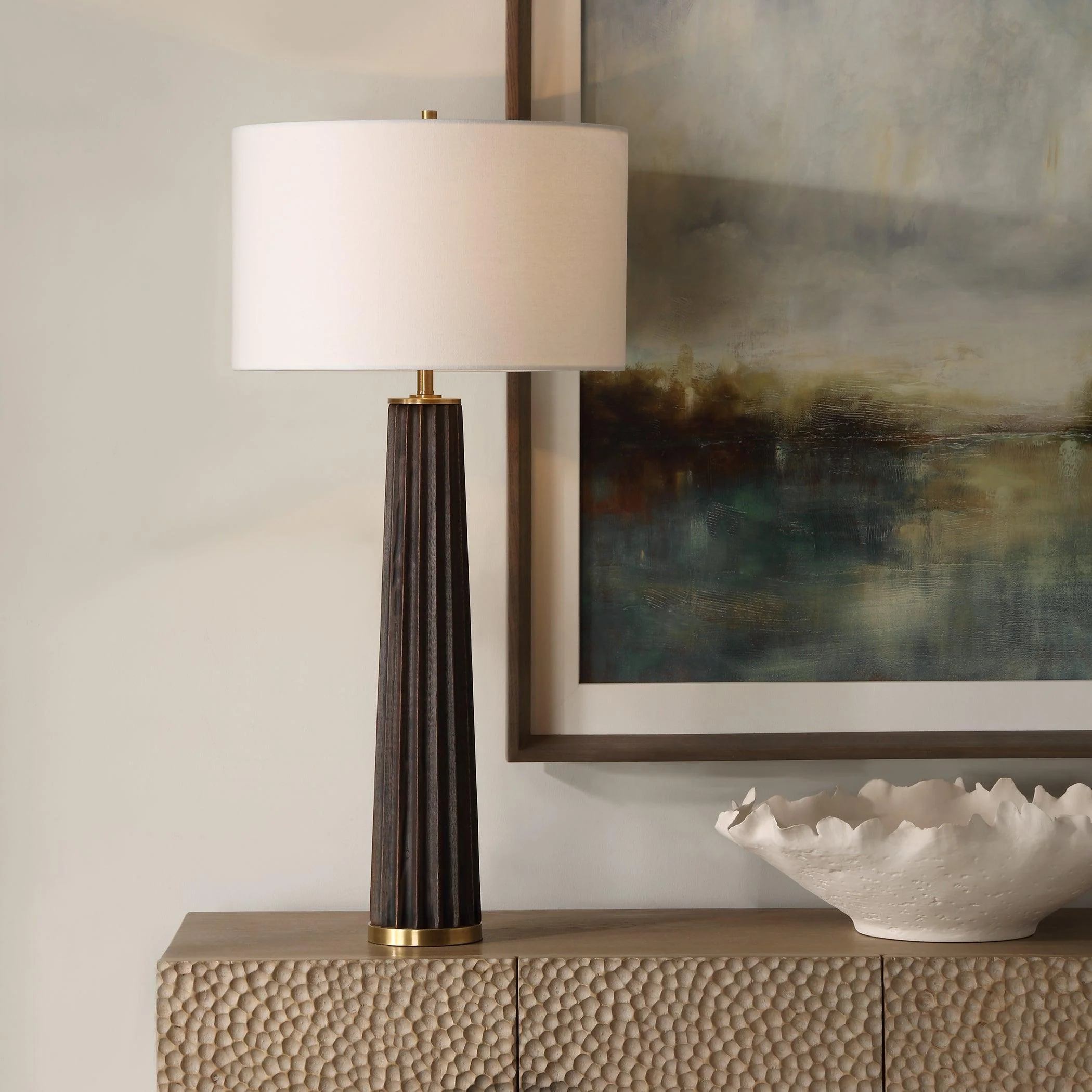 Forage Dark Scalloped Table Lamp - Remutear