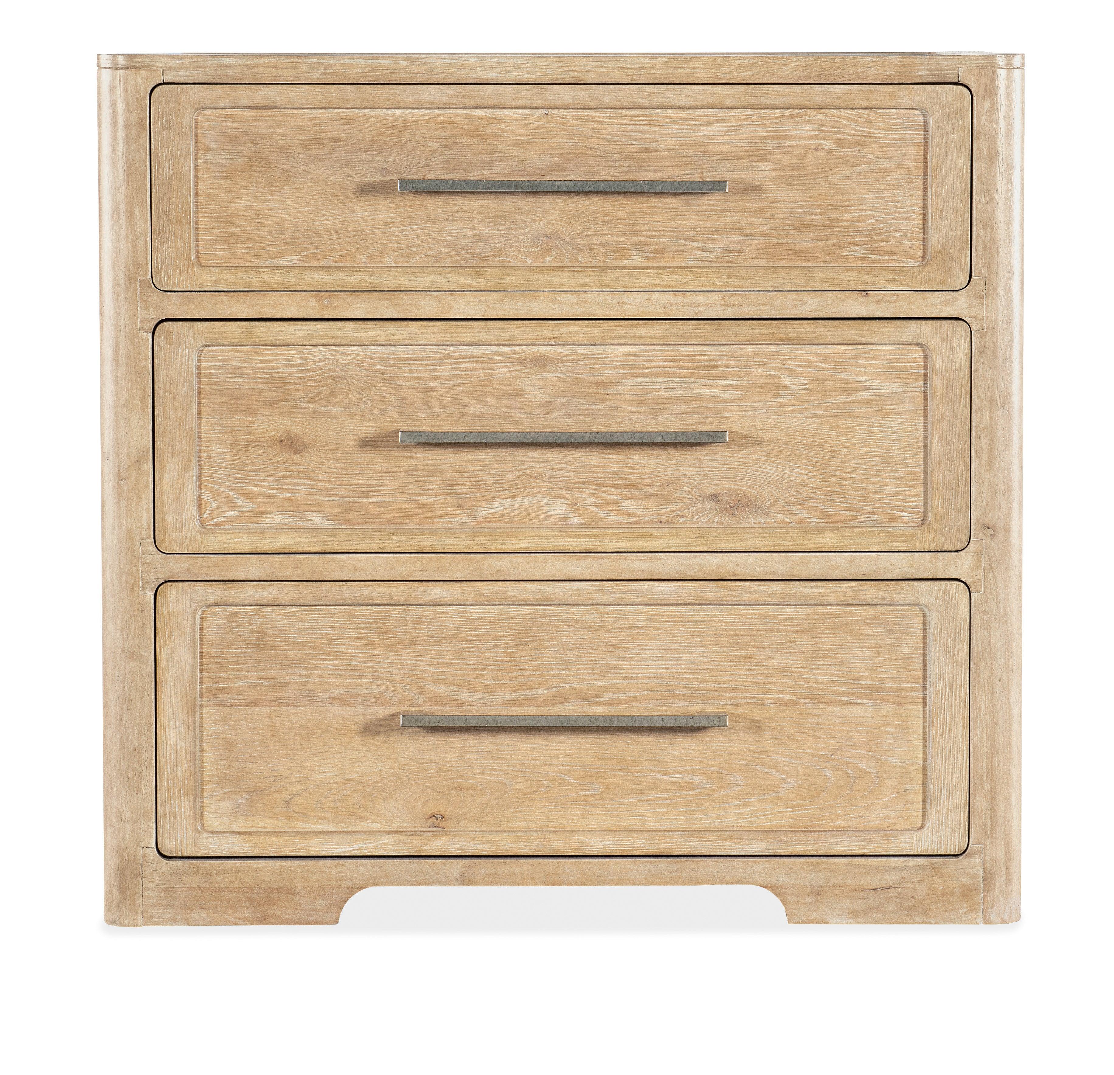 Retreat Three-Drawer Nightstand - Remutear