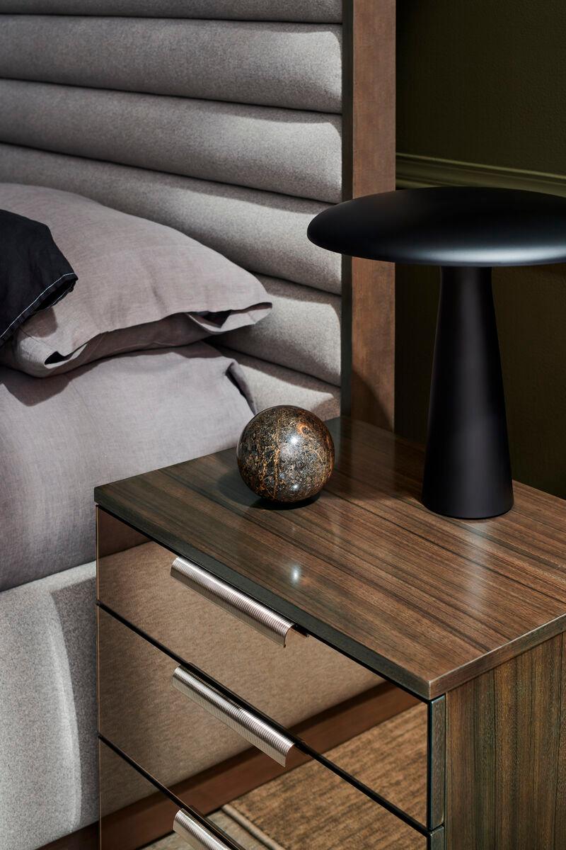 LA MODA DRAWER NIGHTSTAND - Remutear