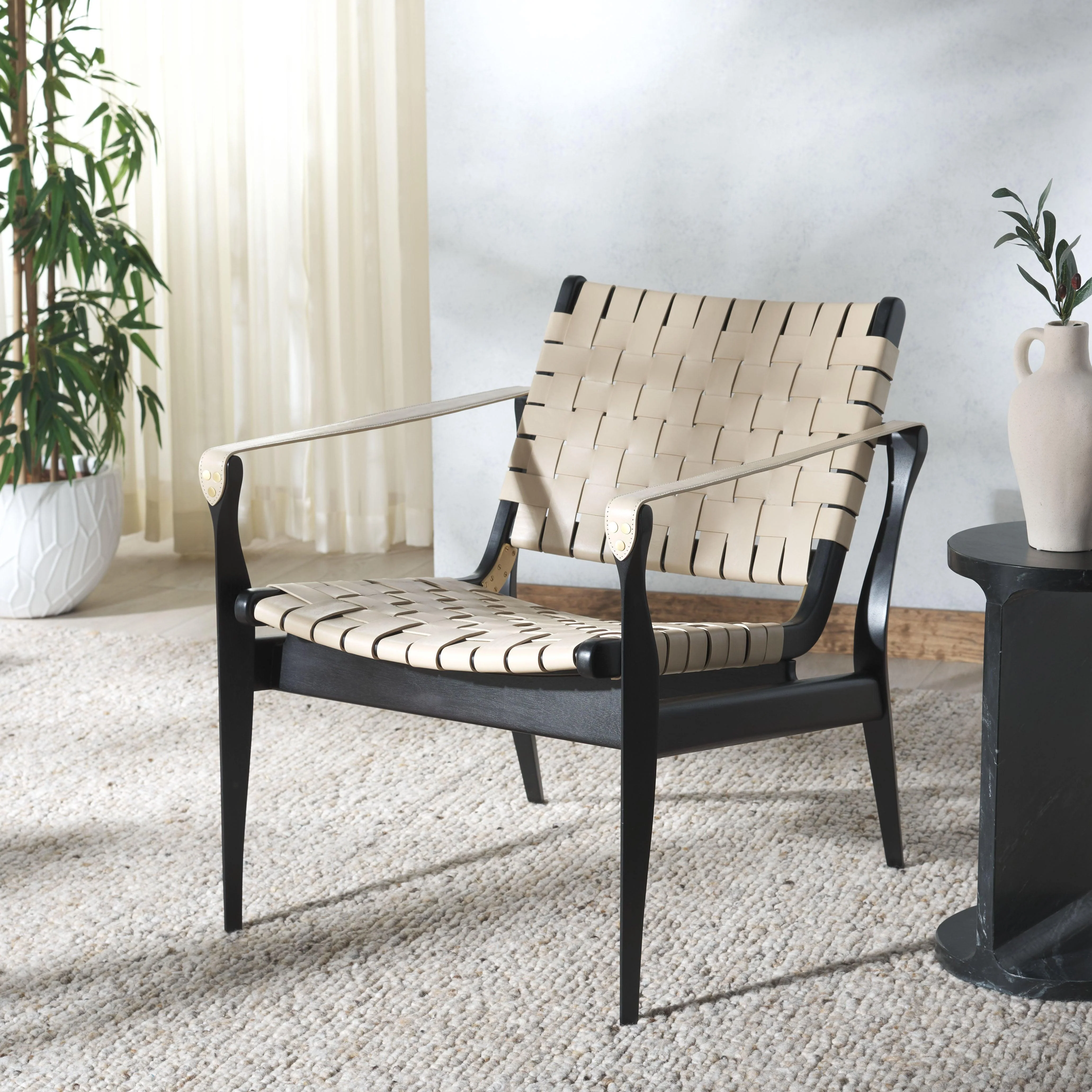 Dilan Leather Safari Chair - Remutear