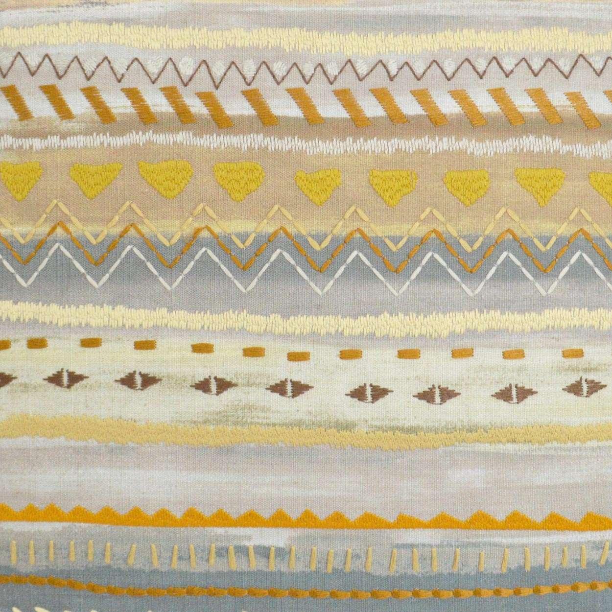 Classic Charm Pillow - Remutear