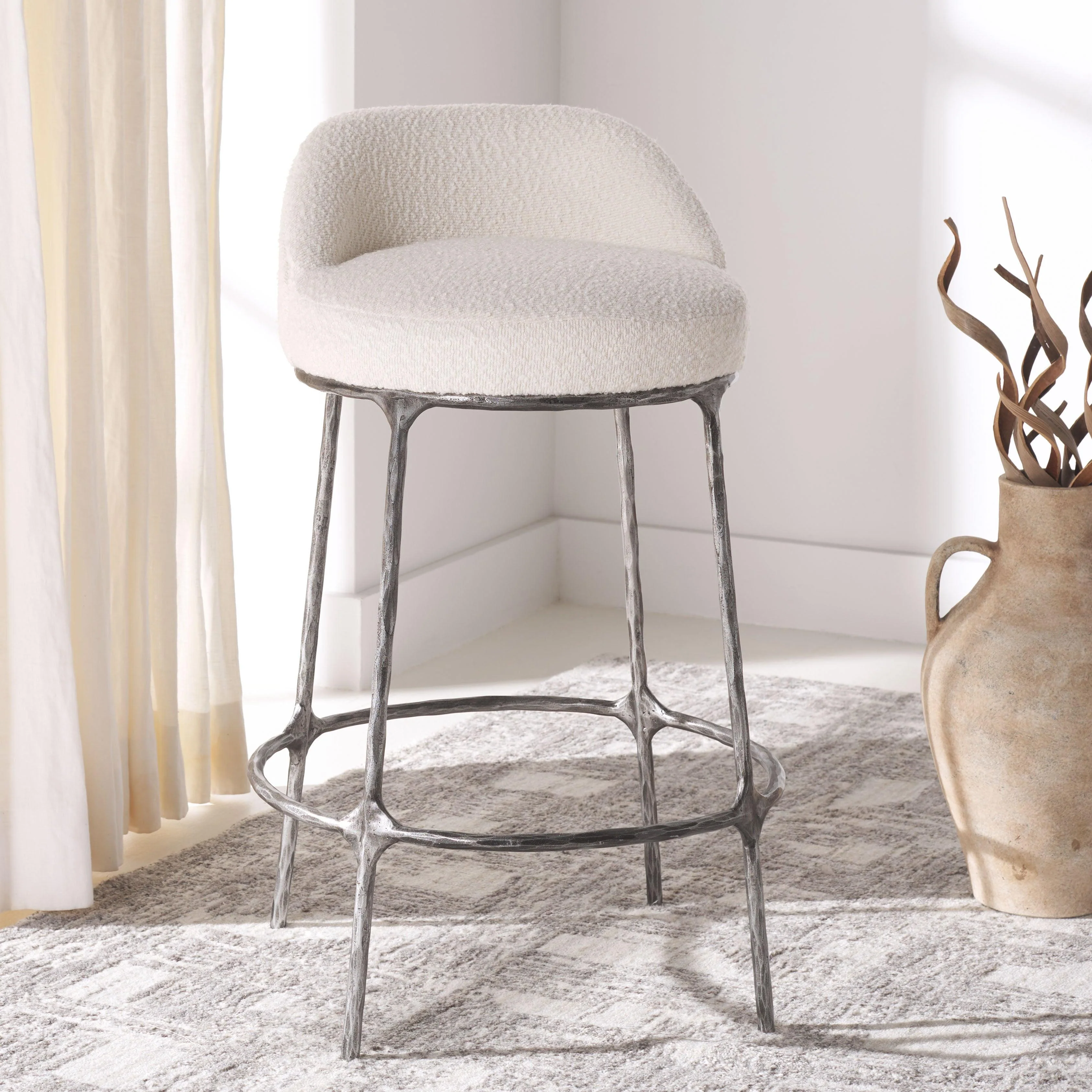 WOODSEN BOUCLE COUNTERSTOOL - Remutear