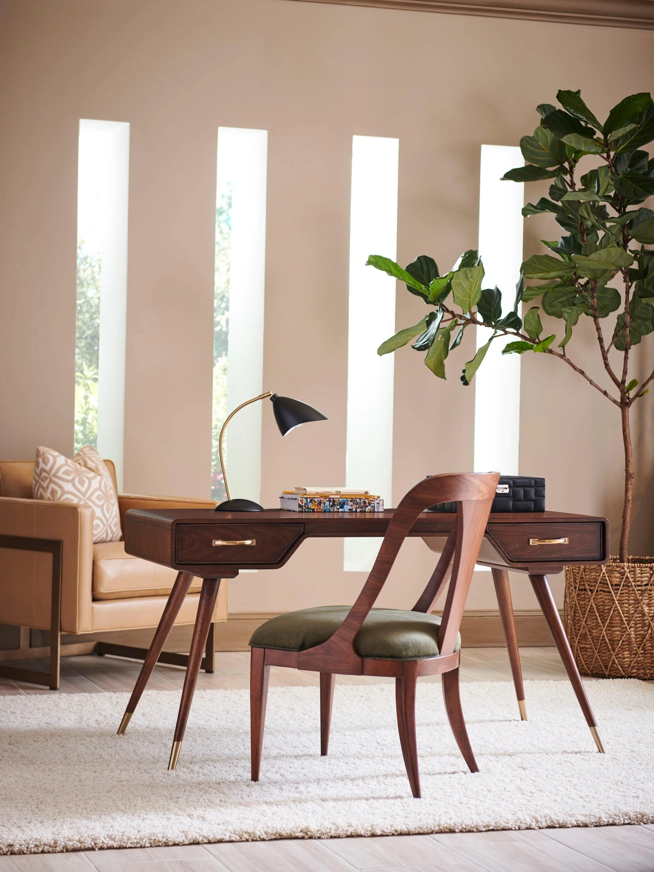 Studio Designs Cassina Writing Desk - Remutear