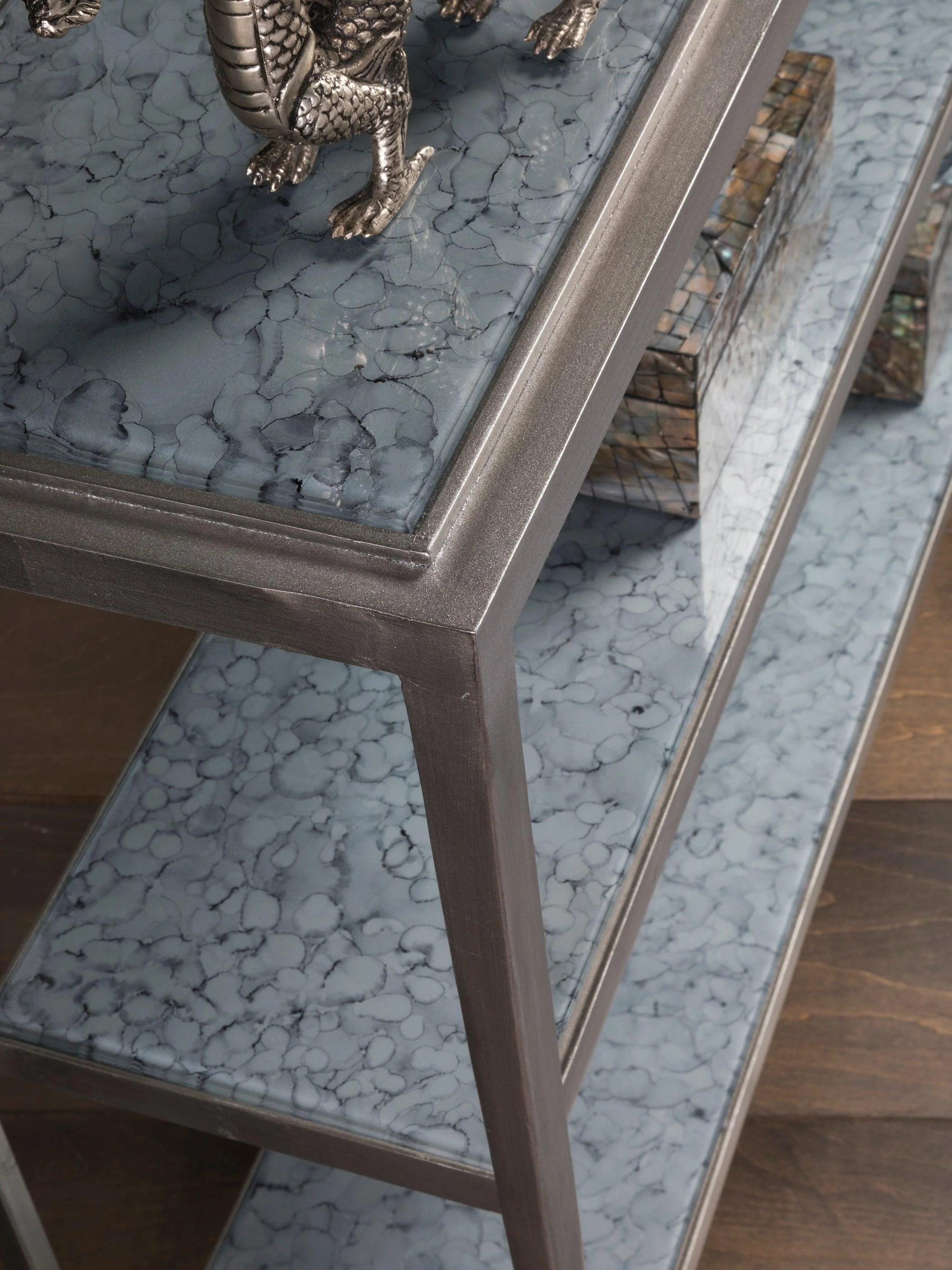 Signature Designs Sashay Silver Console - Remutear
