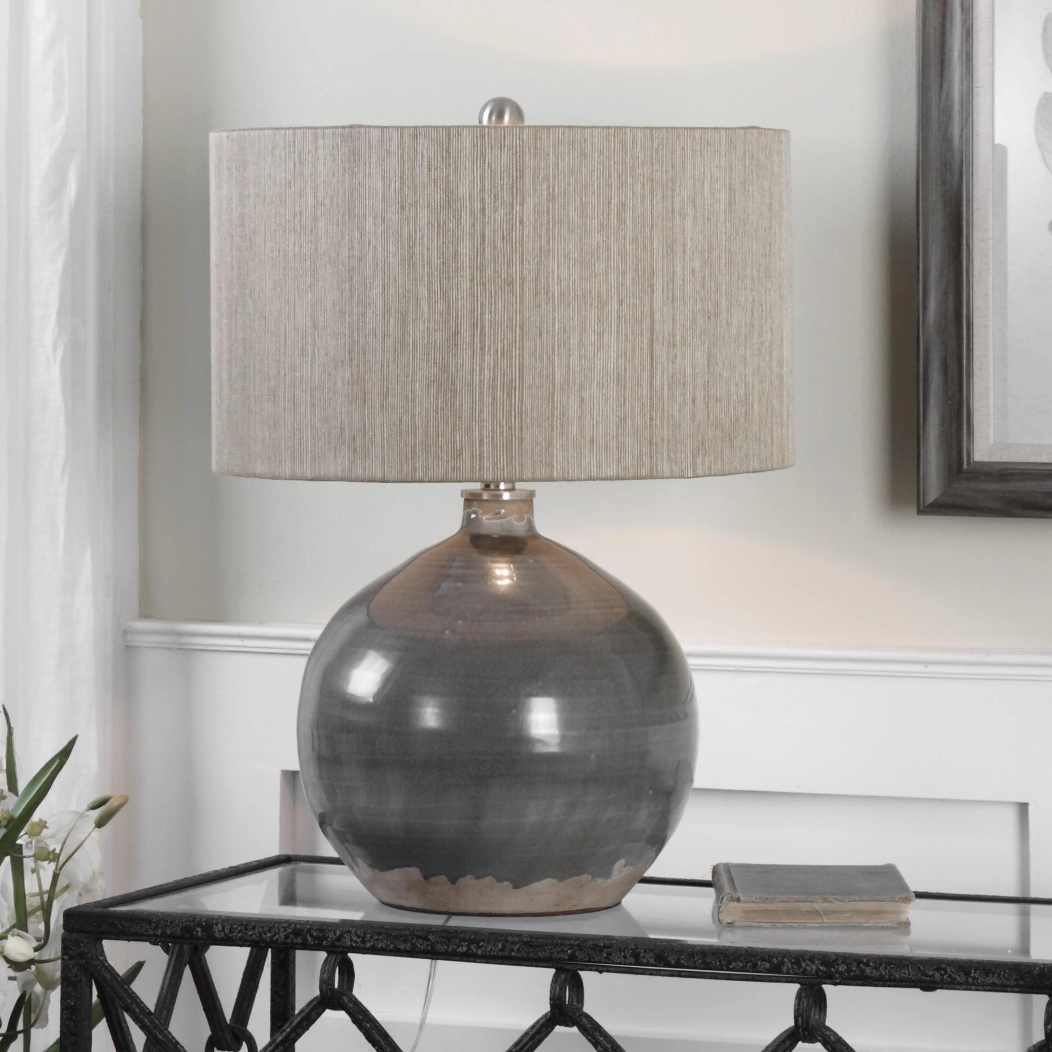 Vardenis Gray Ceramic Lamp - Remutear