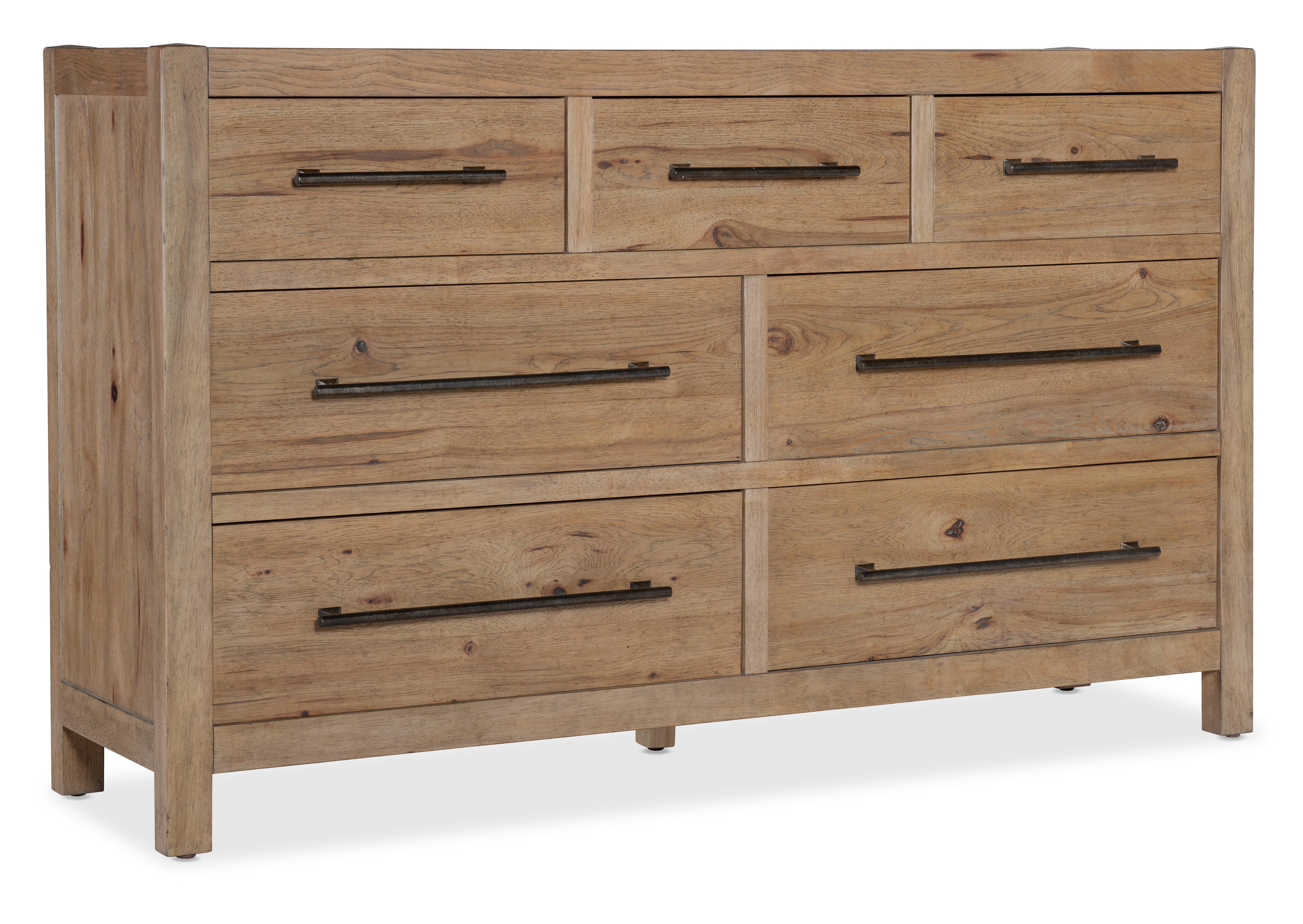 Vineyard Row Seven-Drawer Dresser - Remutear