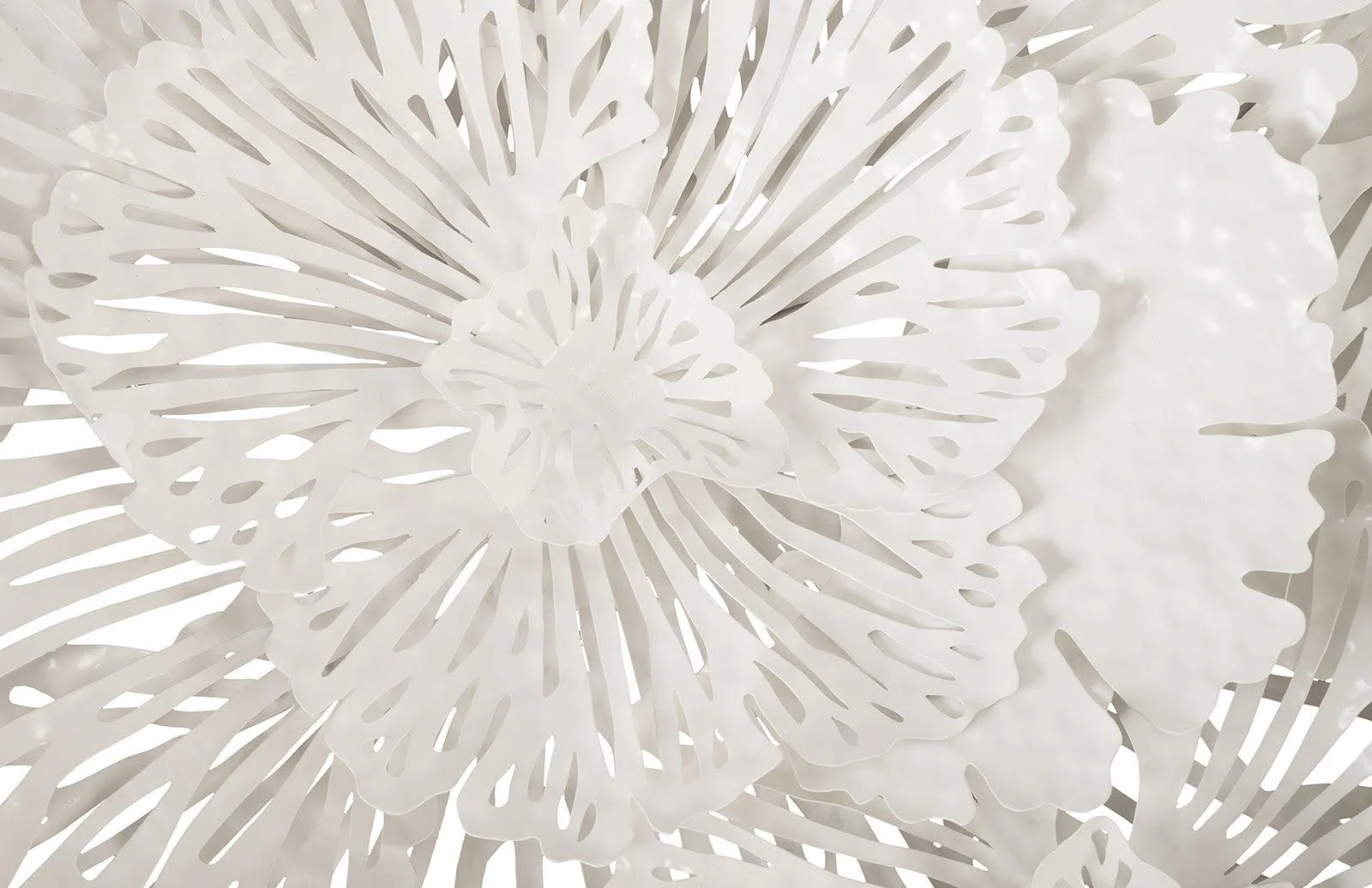 Flower Wall Art, Large, White, Metal - Remutear