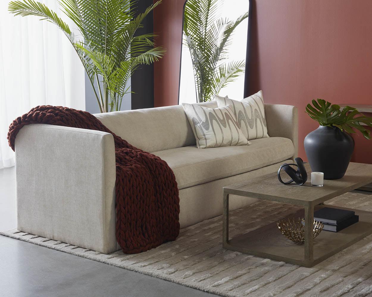 Leander Sofa - Remutear