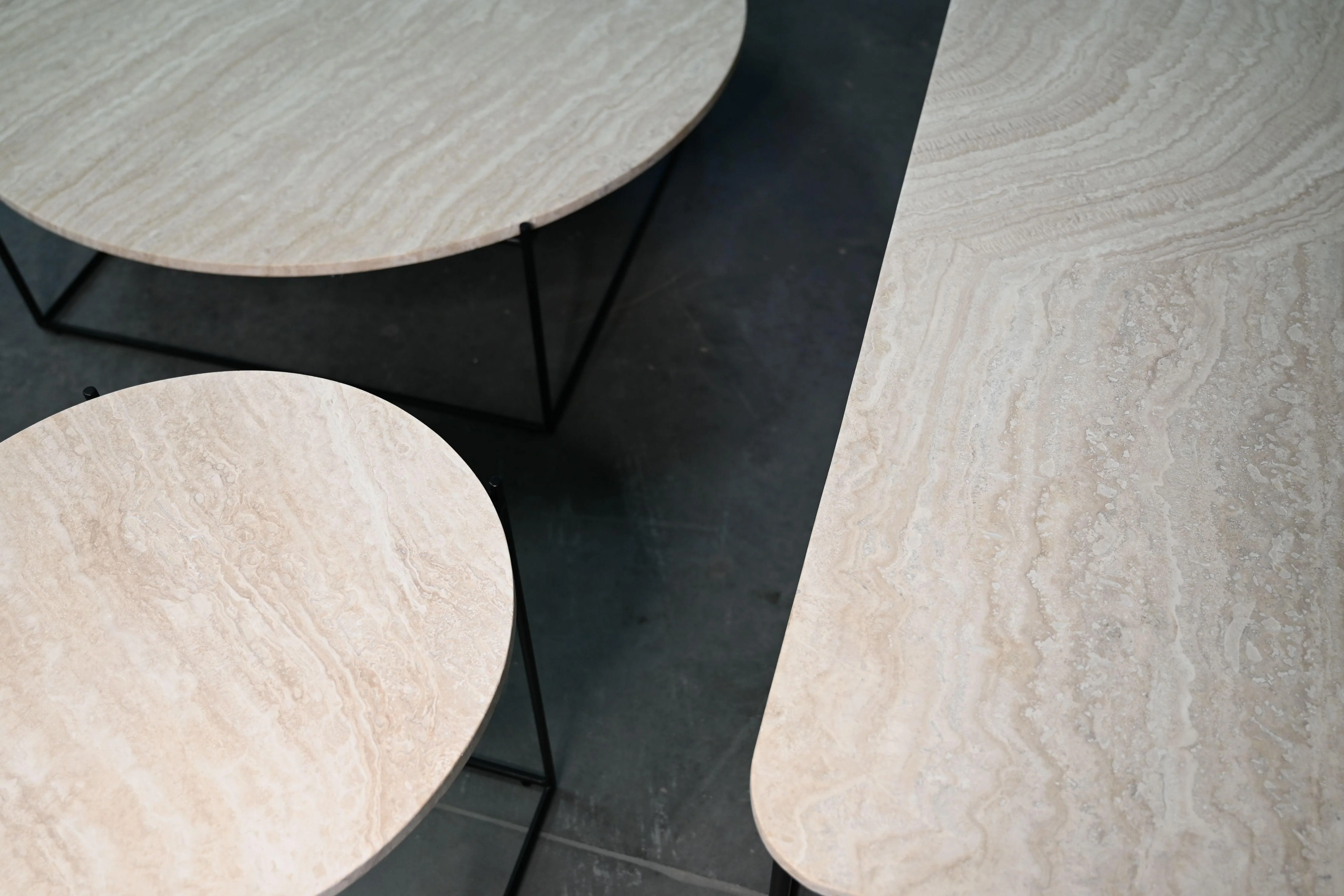 LOLA End Table - Remutear