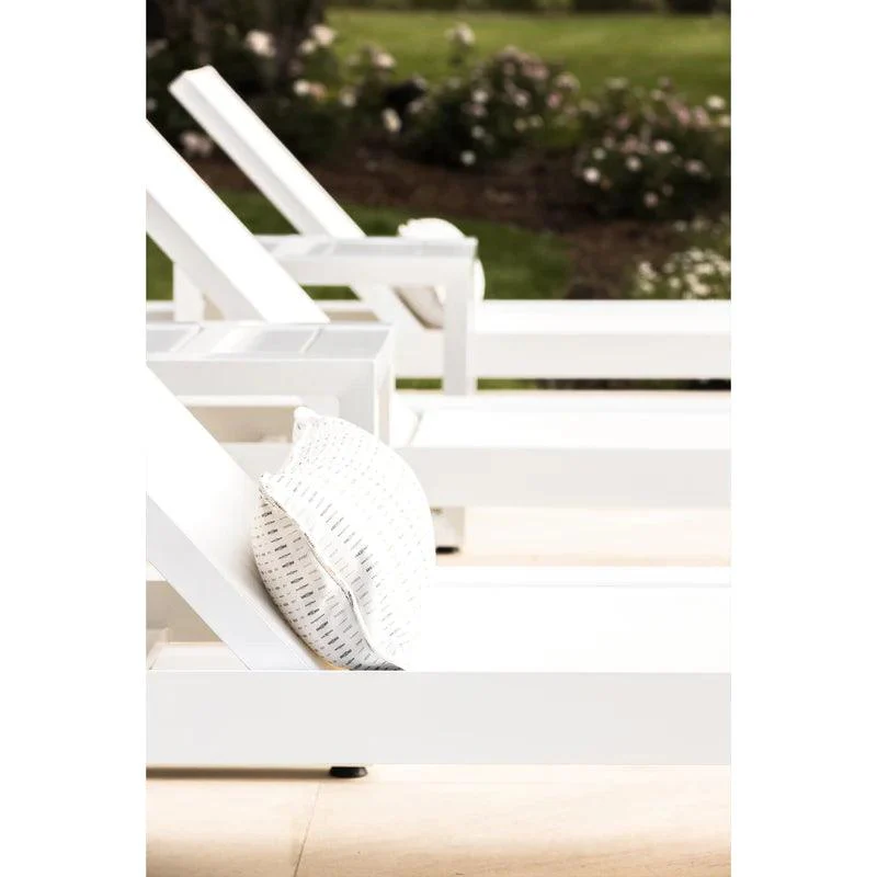 Newport Chaise Lounge - Remutear