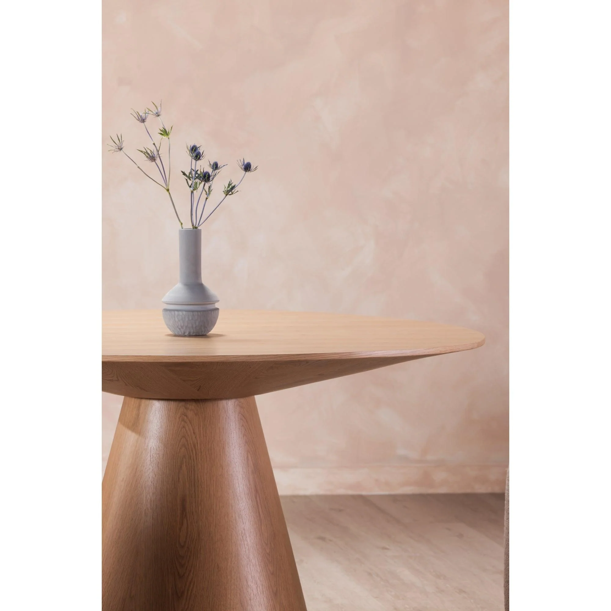 Otago Dining Table 54In Round Oak - Remutear