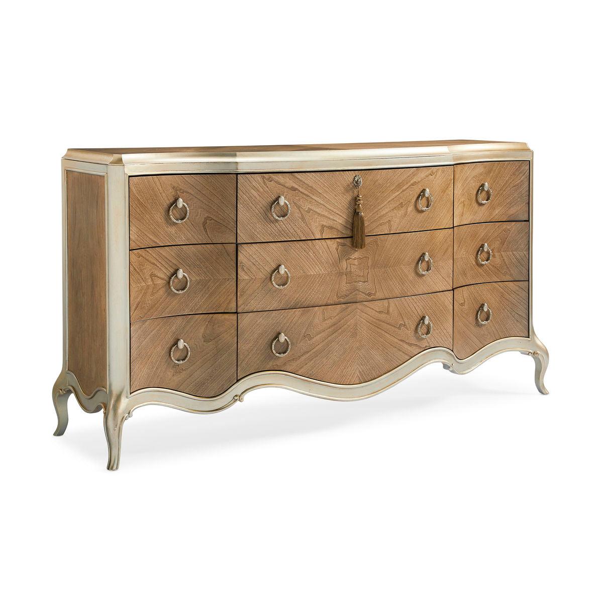 TRIPLE DRESSER - Remutear