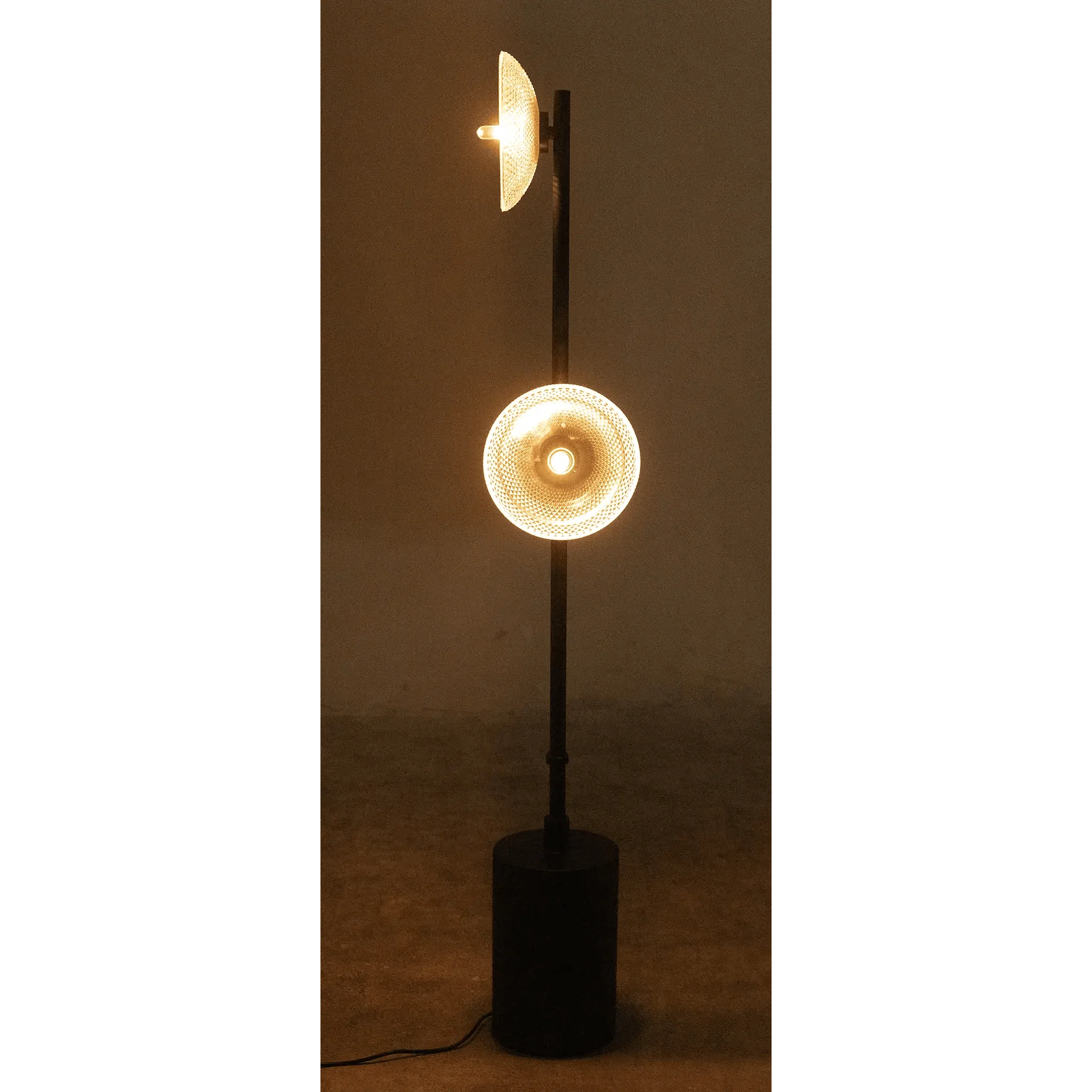 Natilus Floor Lamp - Remutear