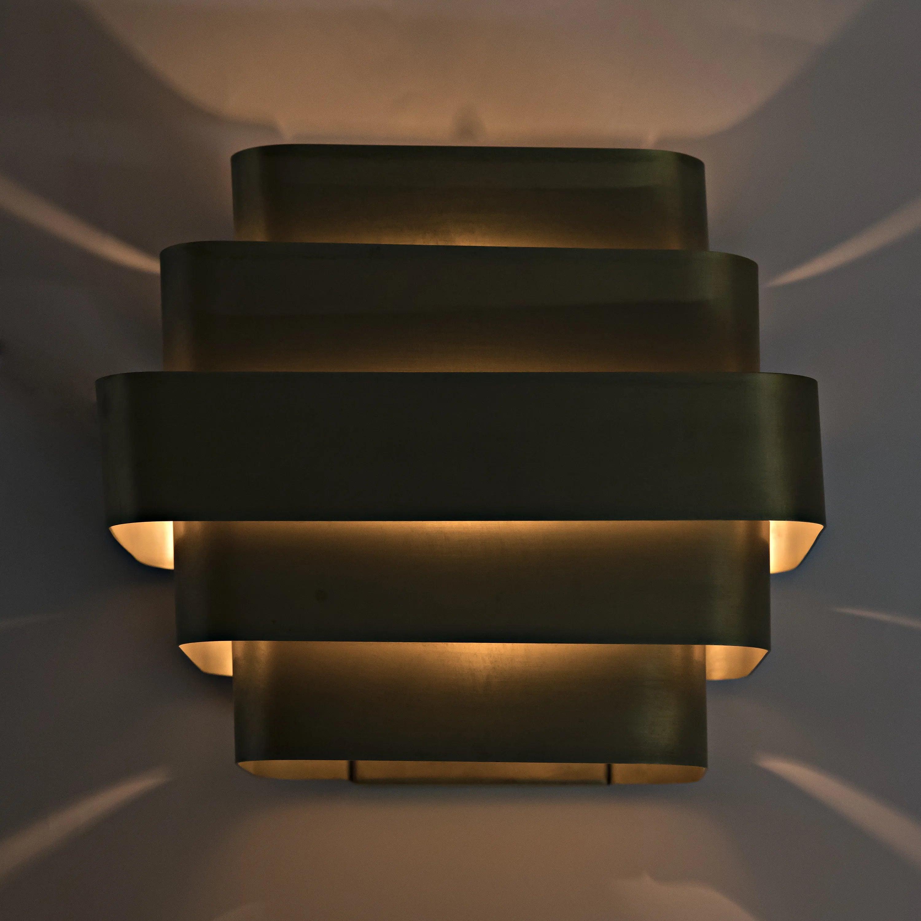 Baas Sconce, Metal with Brass Finish - Remutear