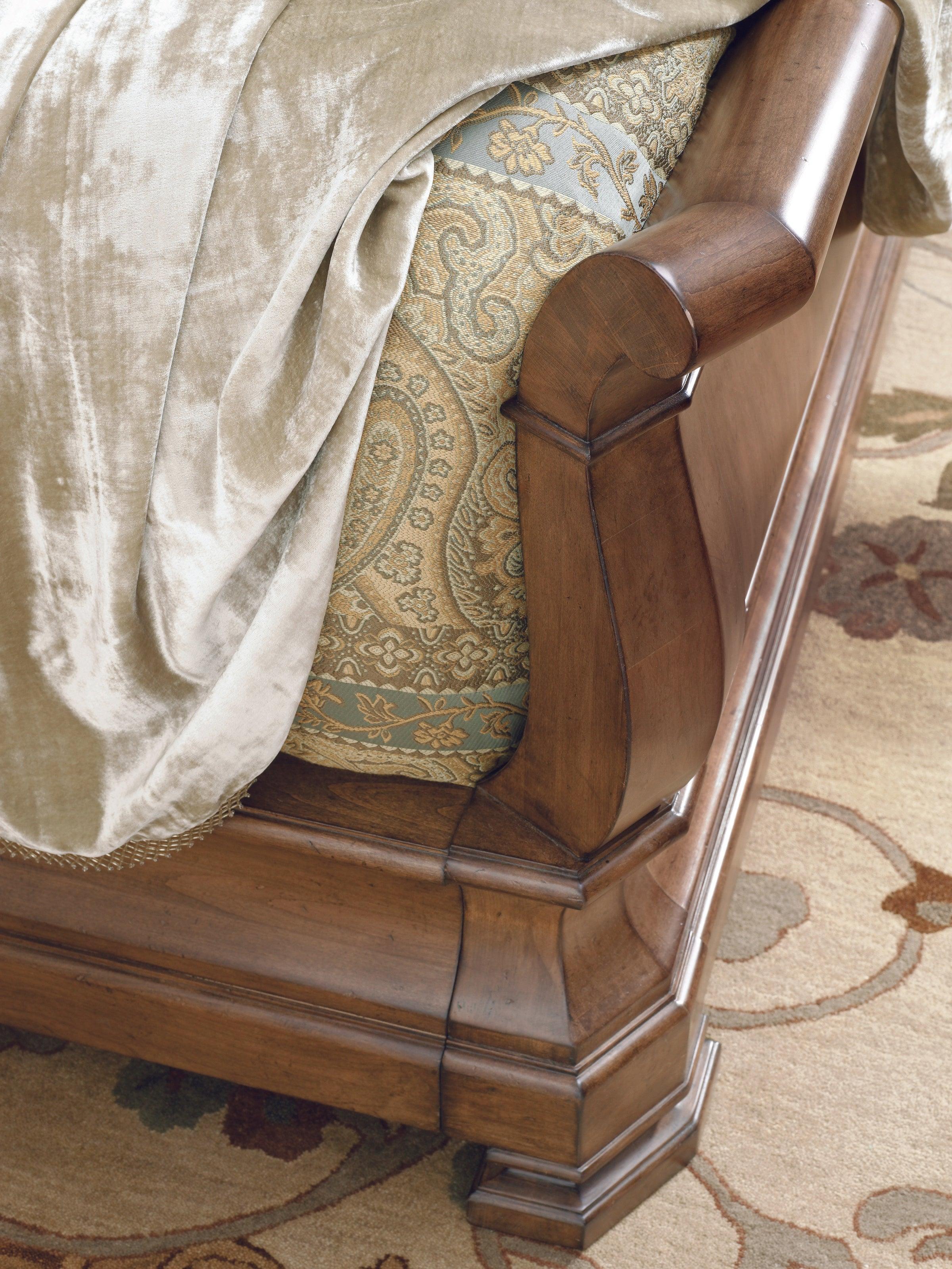 New Lou Louie P's Sleigh Bed - Remutear