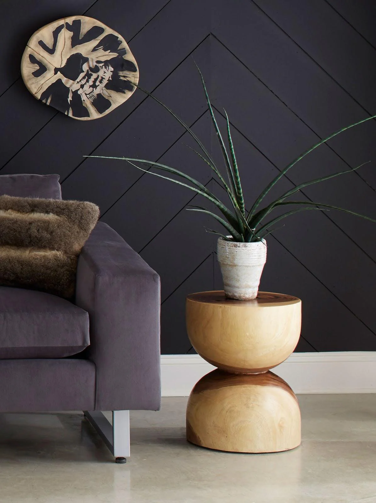 Hourglass Side Table - Remutear