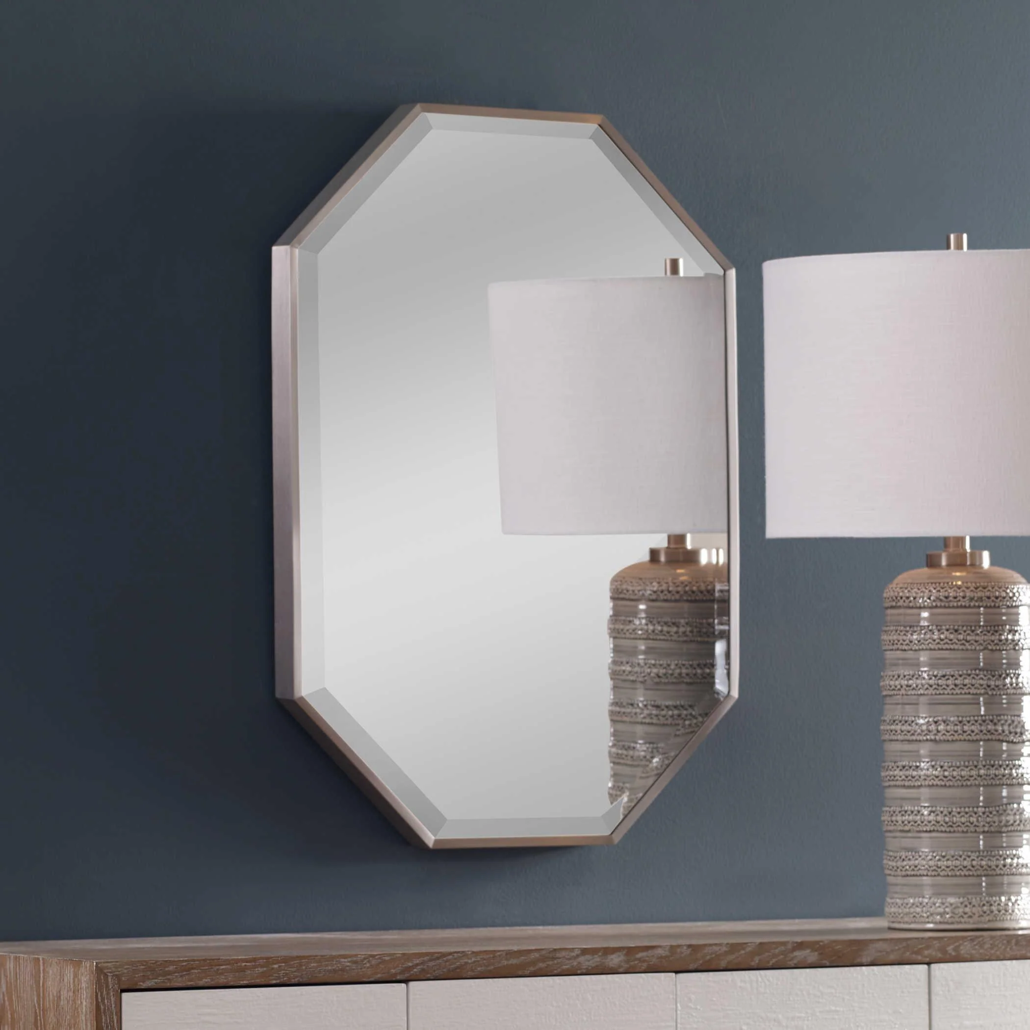 STUARTSON OCTAGON VANITY MIRROR - Remutear