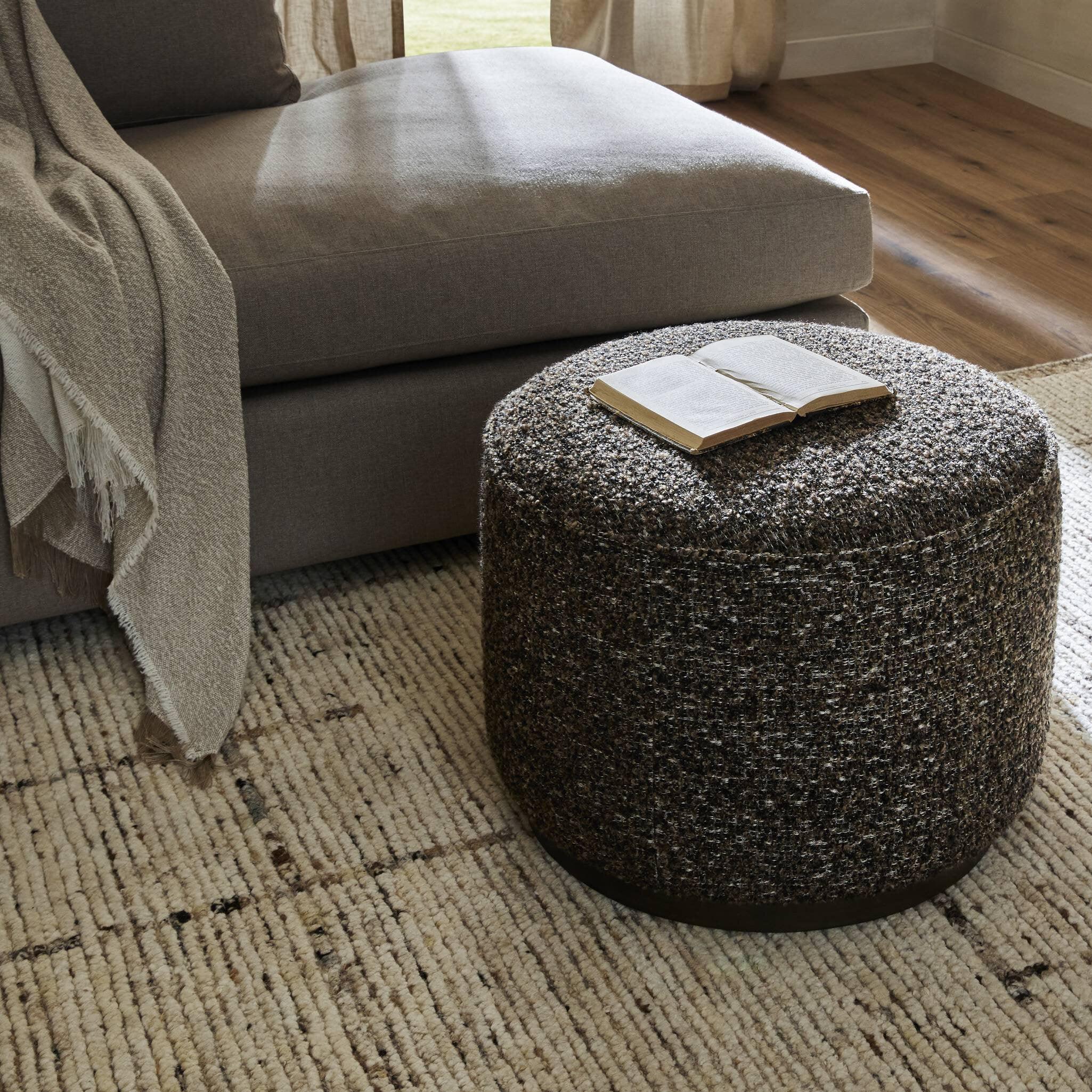 Sinclair Round Ottoman - Remutear