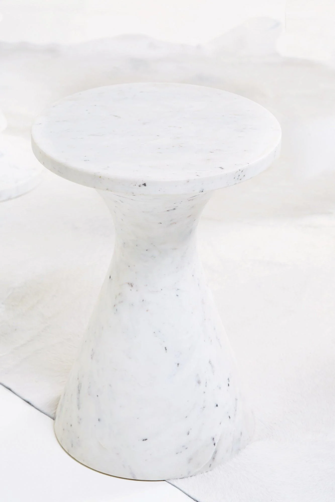 ISABELLE DRINK TABLE - Remutear