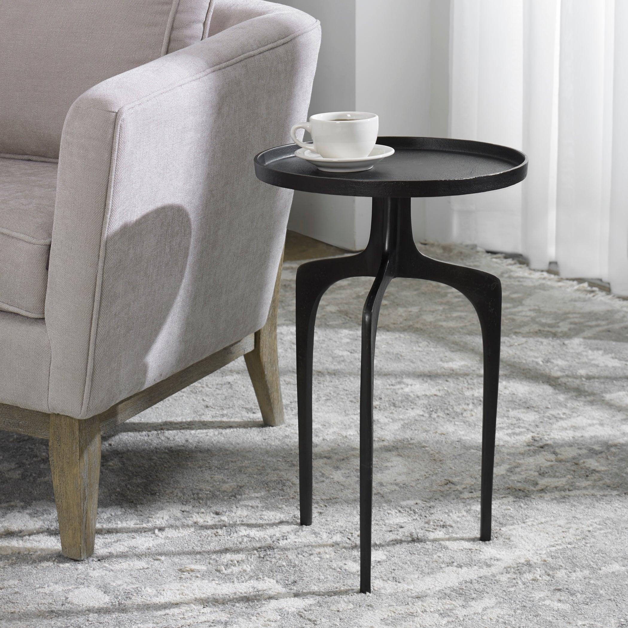 JAMIR ACCENT FURNITURE - Remutear
