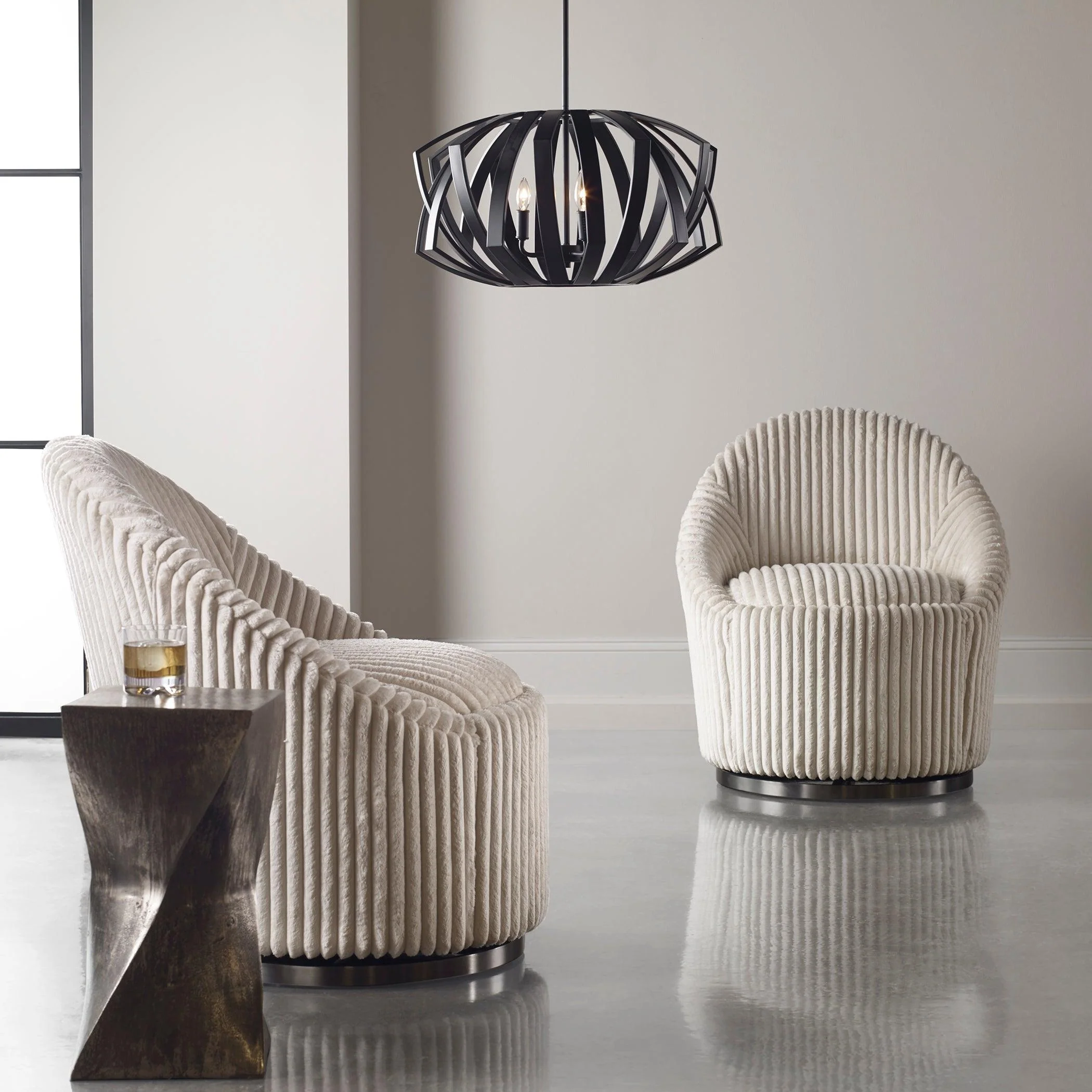 THALES BLACK GEOMETRIC 3 LIGHT PENDANT - Remutear