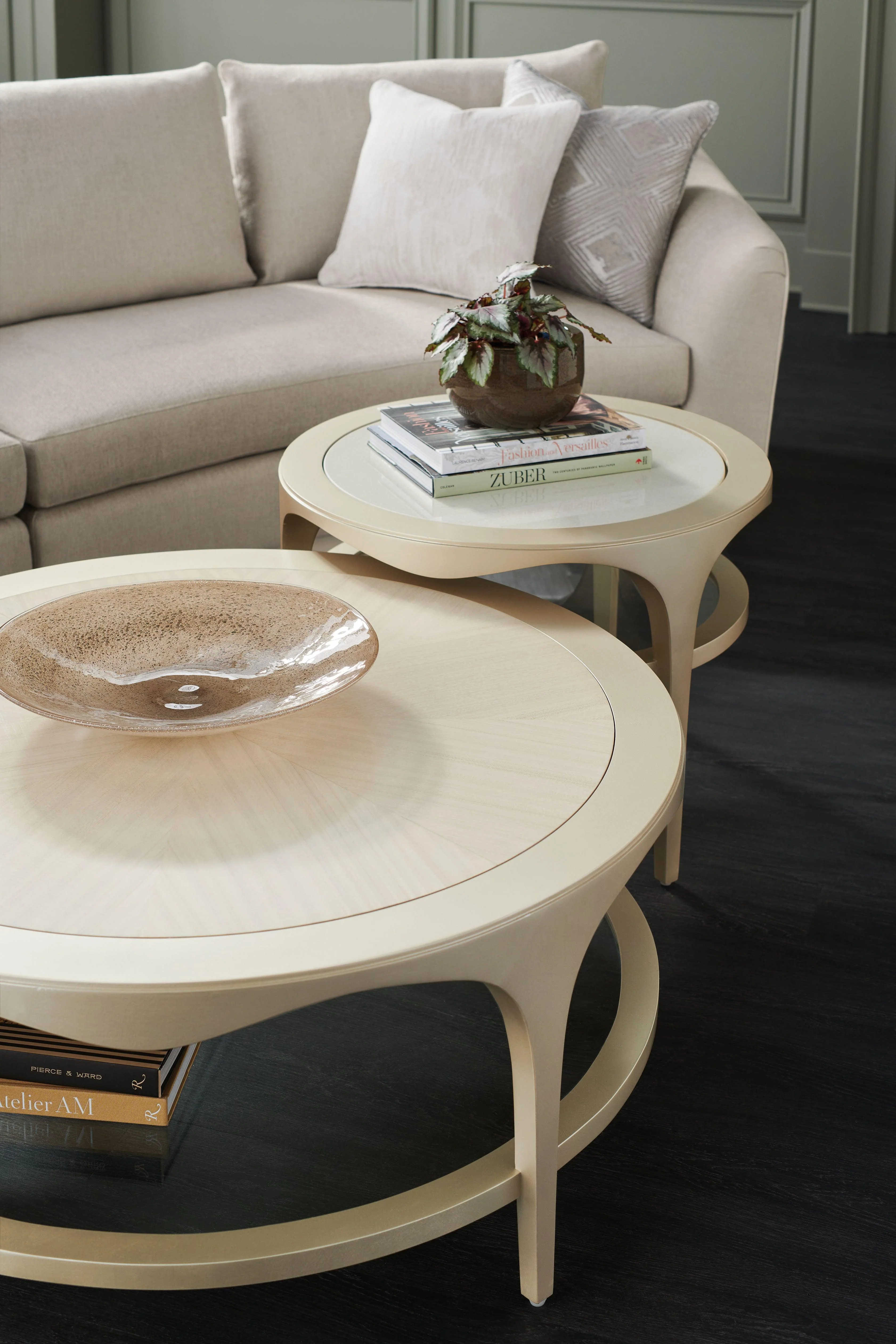 DOWN AND UNDER COCKTAIL TABLE - Remutear