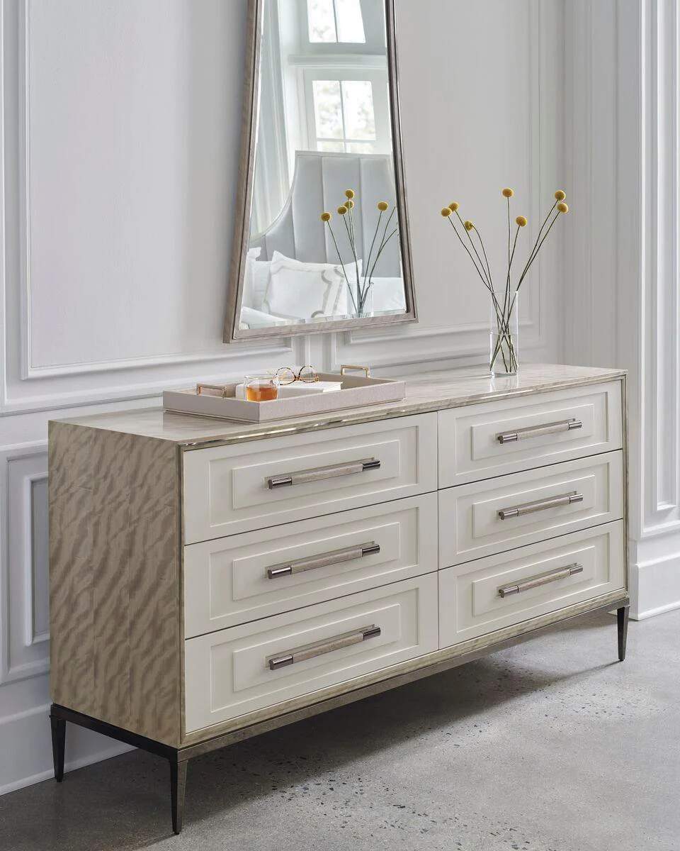 IMPRESSIVE DRESSER - Remutear