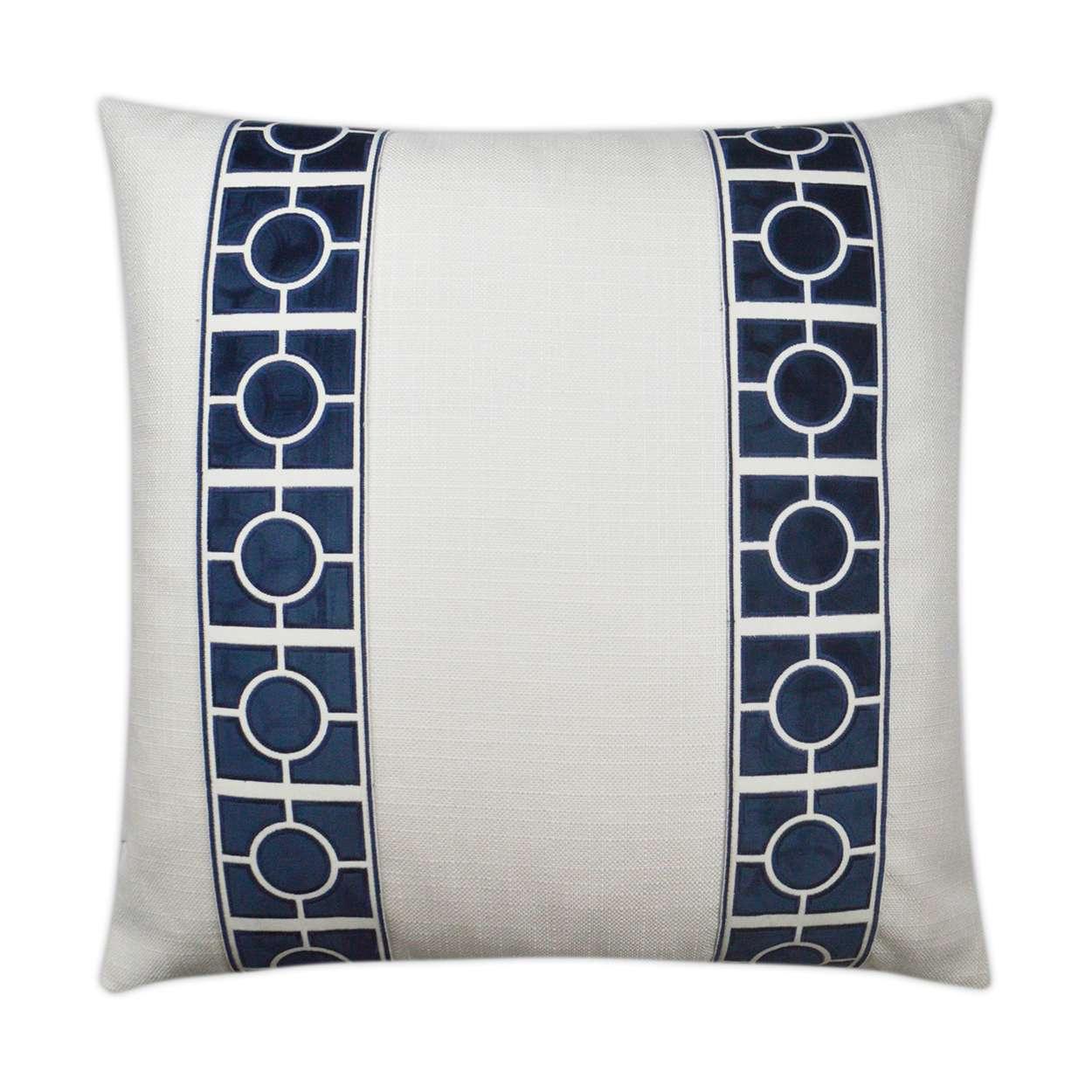 Vendome Pillow - Remutear