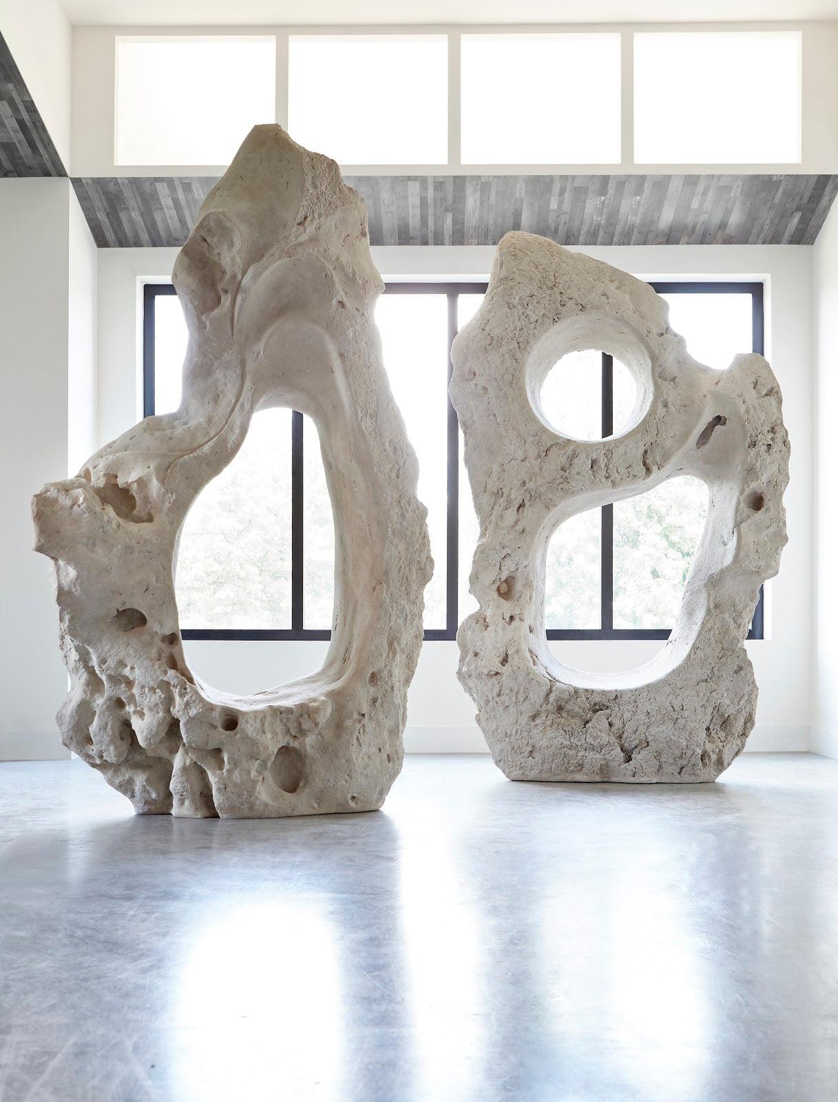 Colossal Cast Stone Sculpture, Single Hole, Roman Stone - Remutear