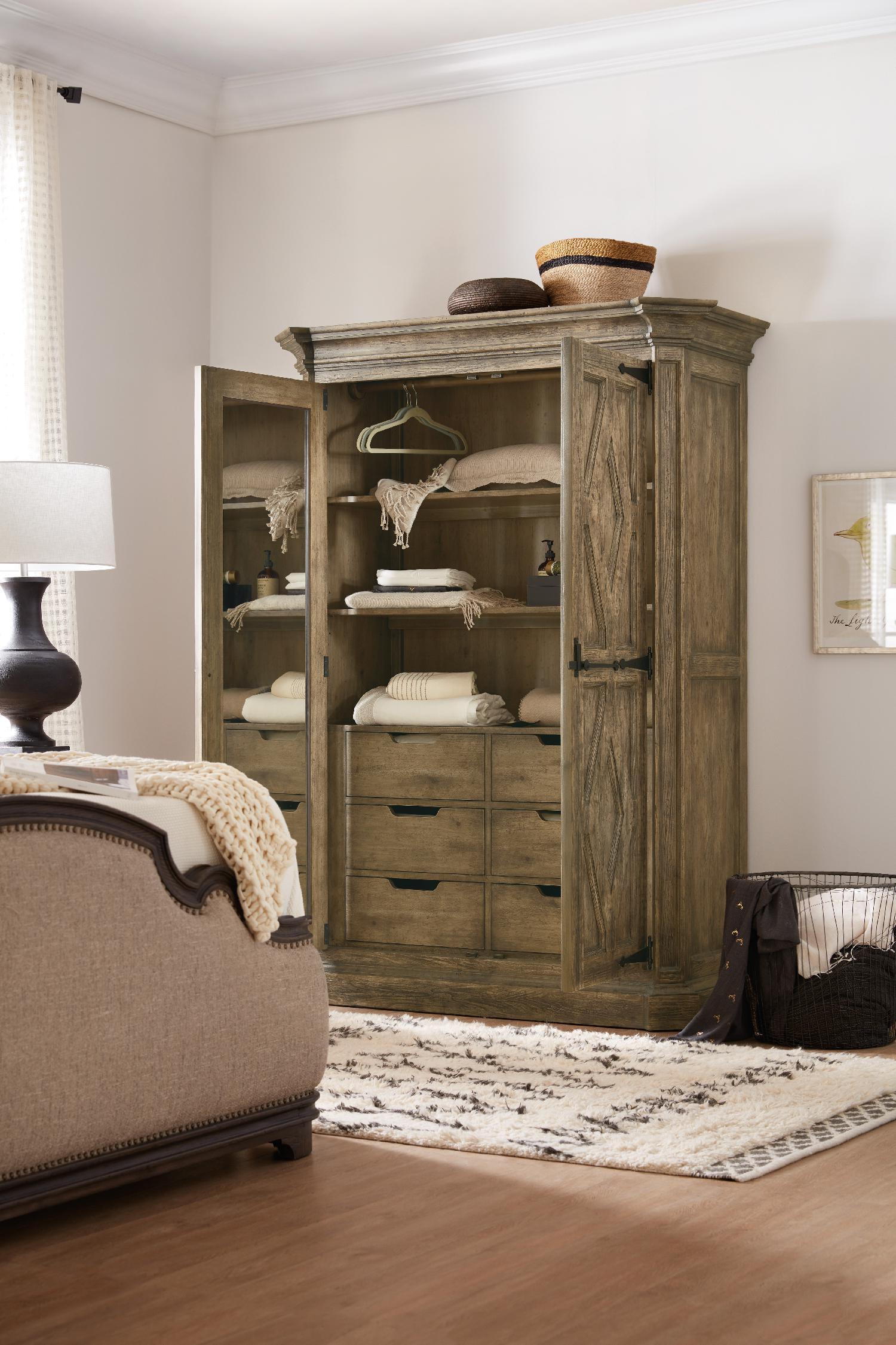 La Grange Mt. Maria Wardrobe - Remutear