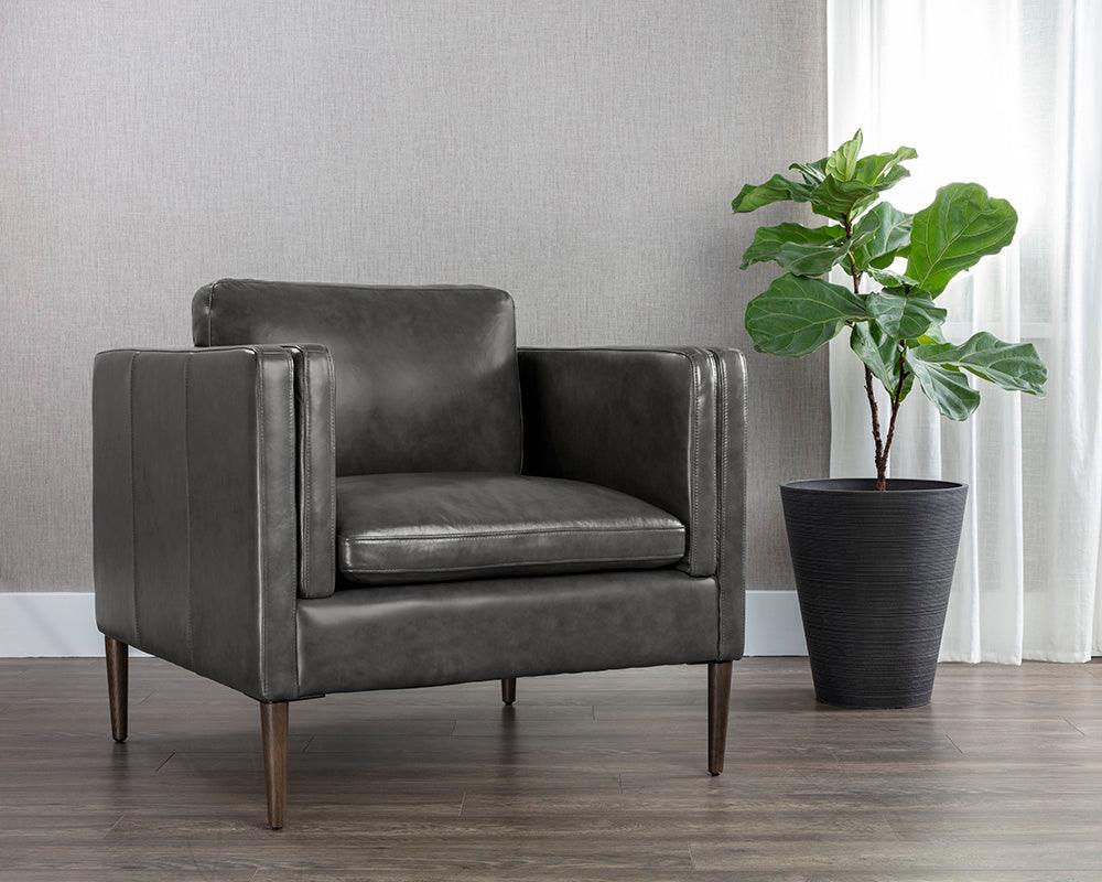 Richmond Armchair - Remutear