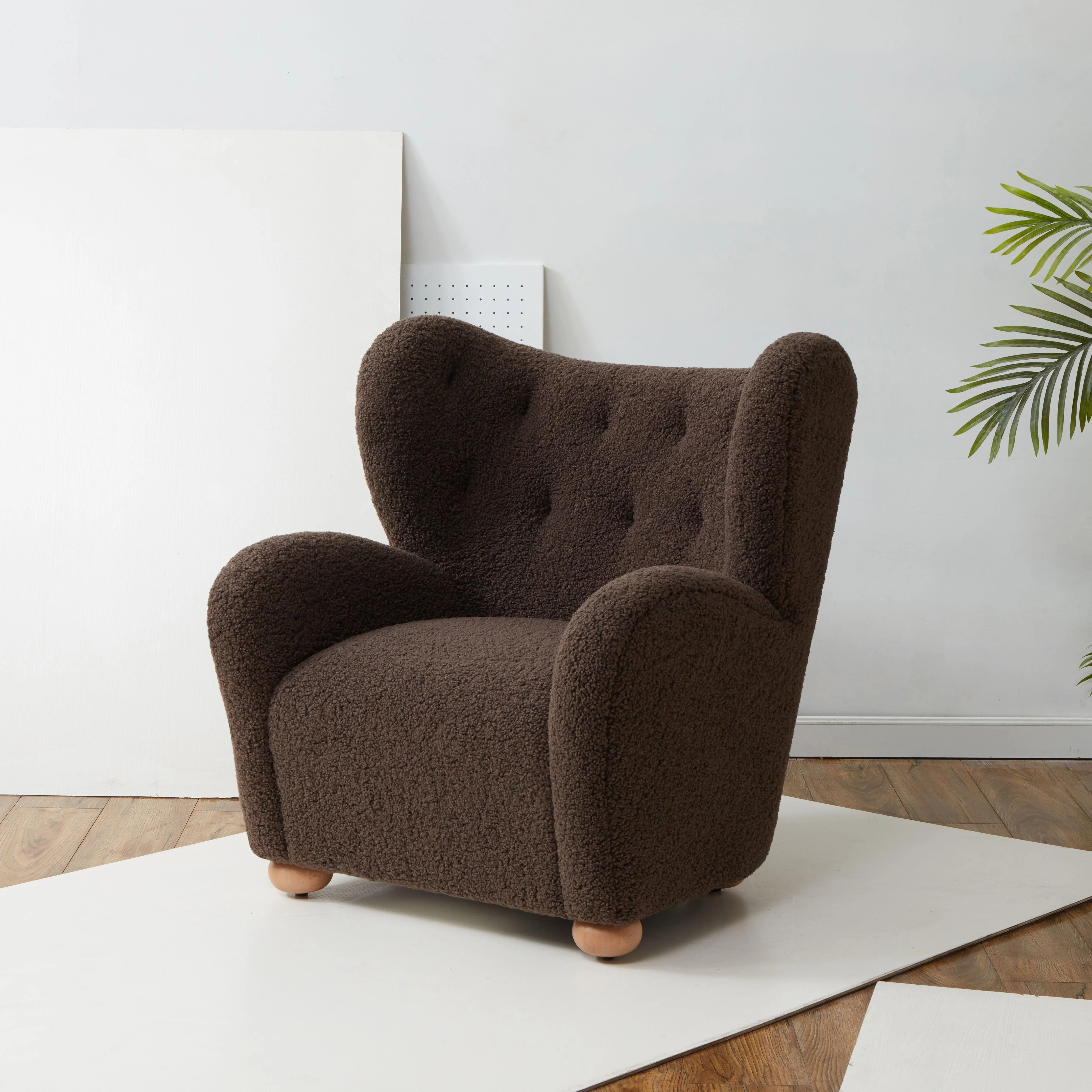 GALLOWAY WINGBACK TEDDY ACCENT CHAIR - Remutear