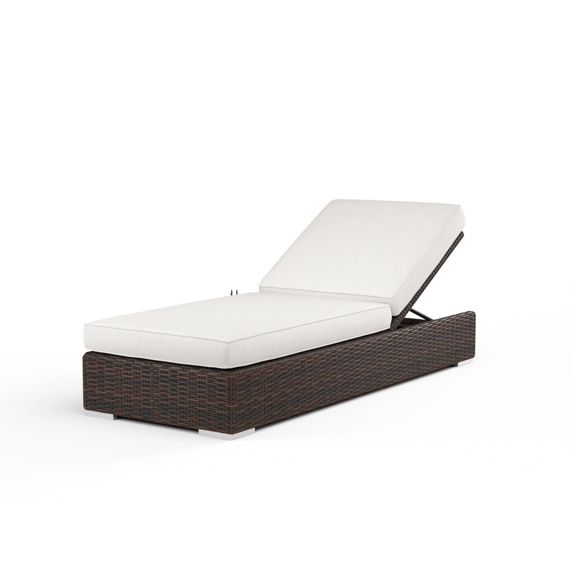 Montecito Adjustable Chaise in Canvas Flax w/ Self Welt - Remutear