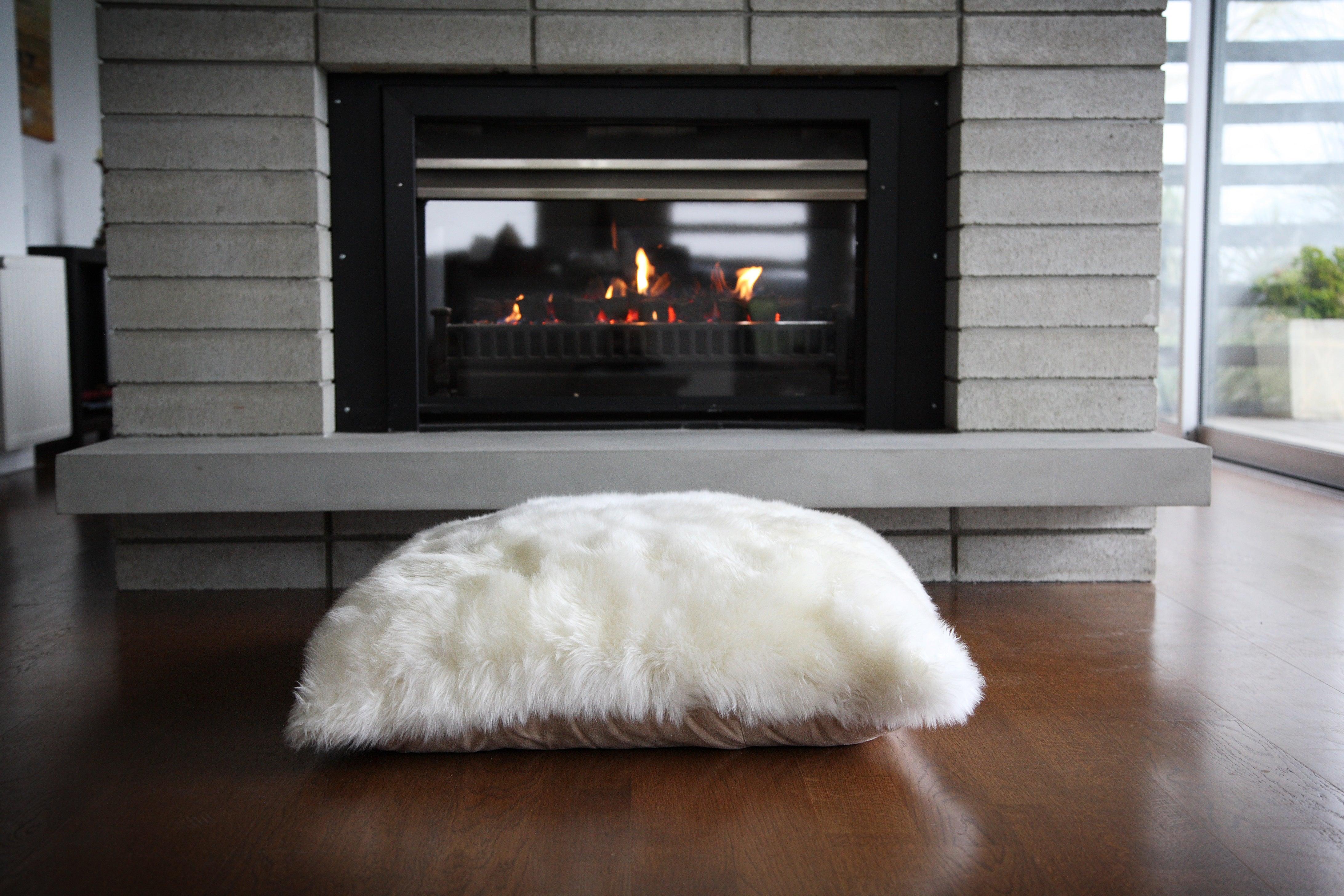 Longwool Sheepskin Square Cushion - Remutear