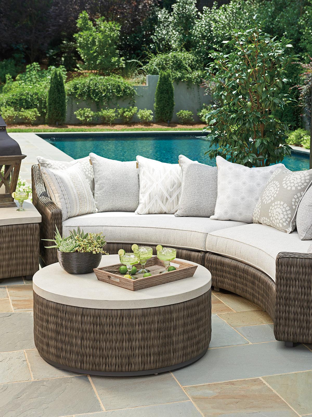 Ocean Terrace Round Cocktail Table - Remutear