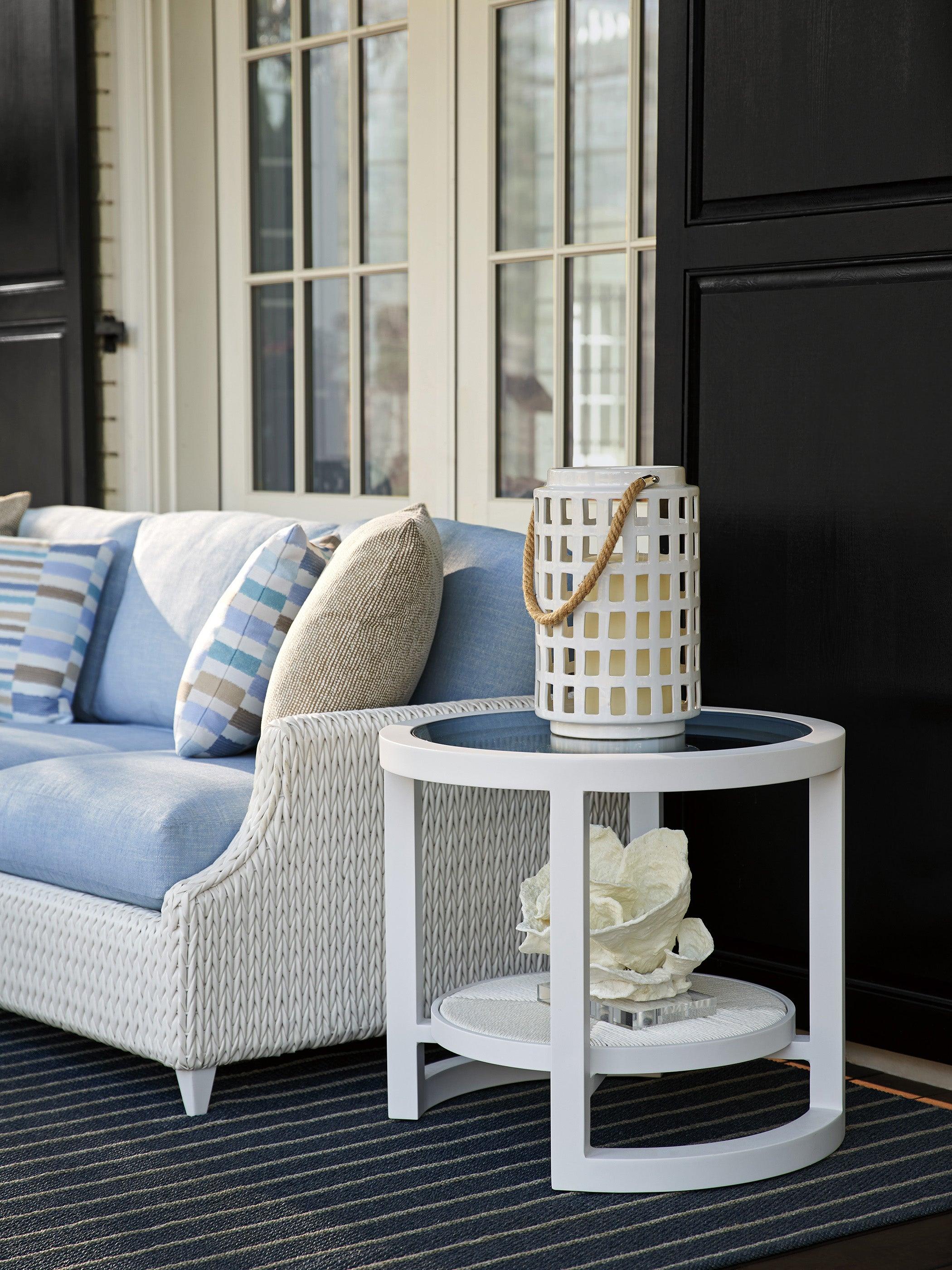 Promenade Round End Table - Remutear