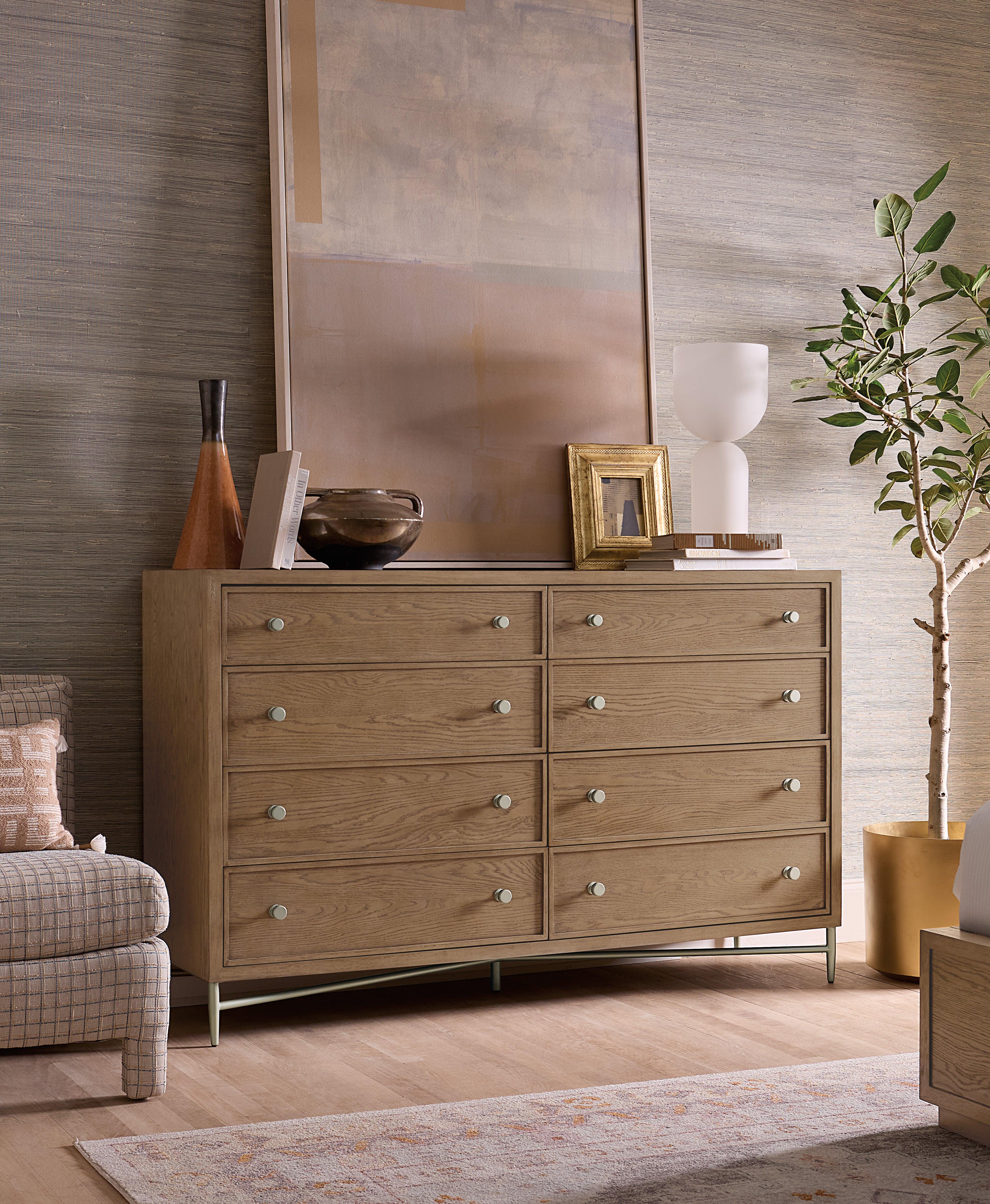 Sonnet Eight-Drawer Dresser - Remutear