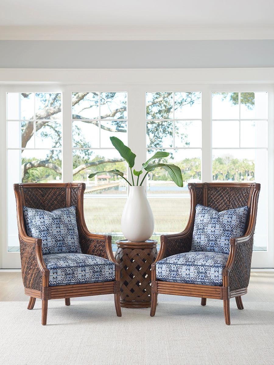 Bali Hai Hibiscus Round Accent Table - Remutear