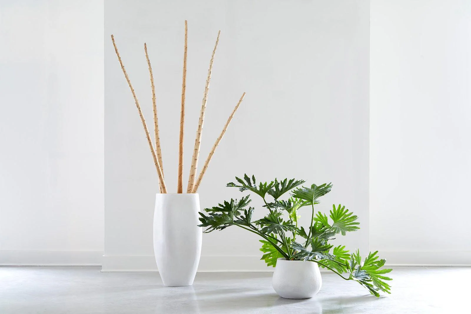 Claire Planter, Large, White - Remutear
