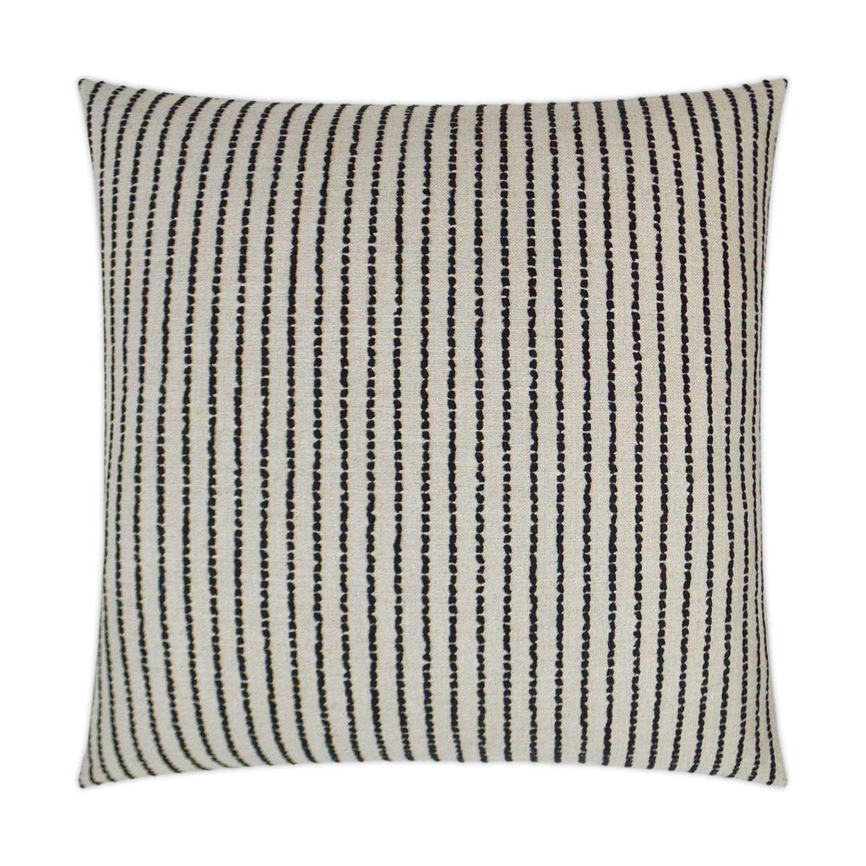 Demetria Pillow - Remutear
