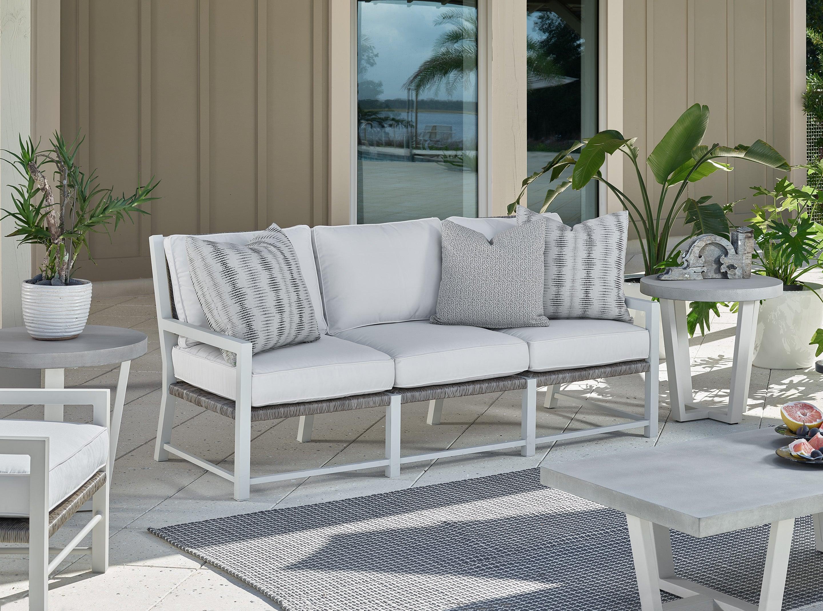 Outdoor Tybee Sofa - Remutear