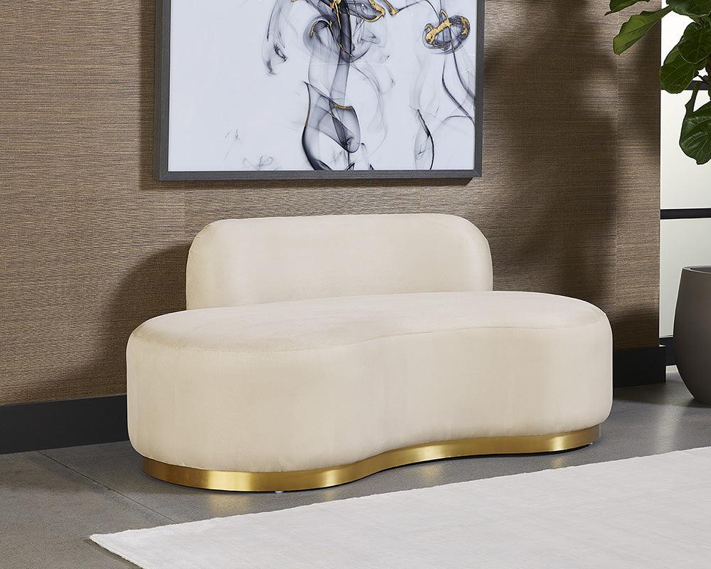 Cassey Bench - Remutear